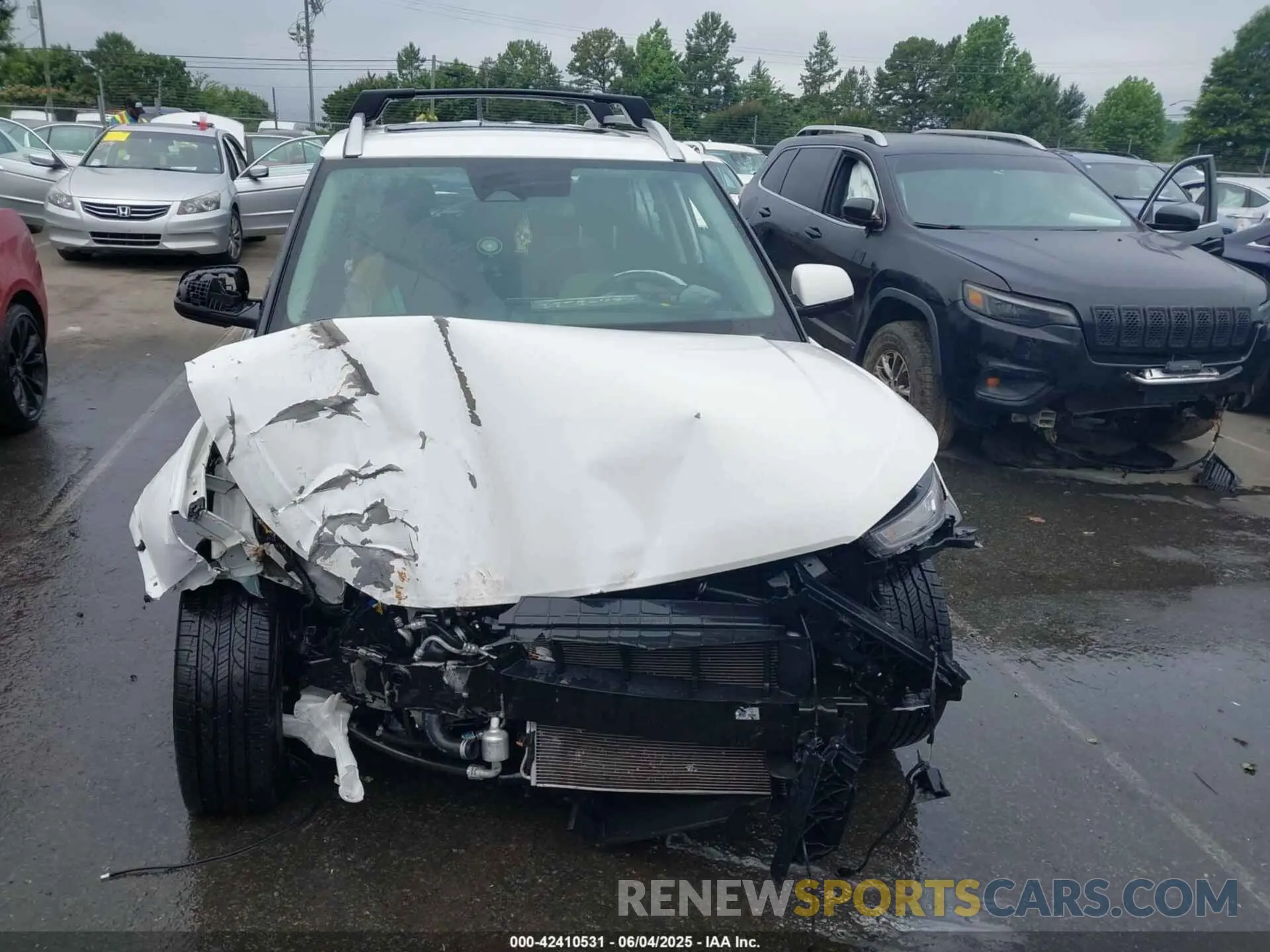 13 Photograph of a damaged car KMHRC8A35PU233764 HYUNDAI VENUE 2023