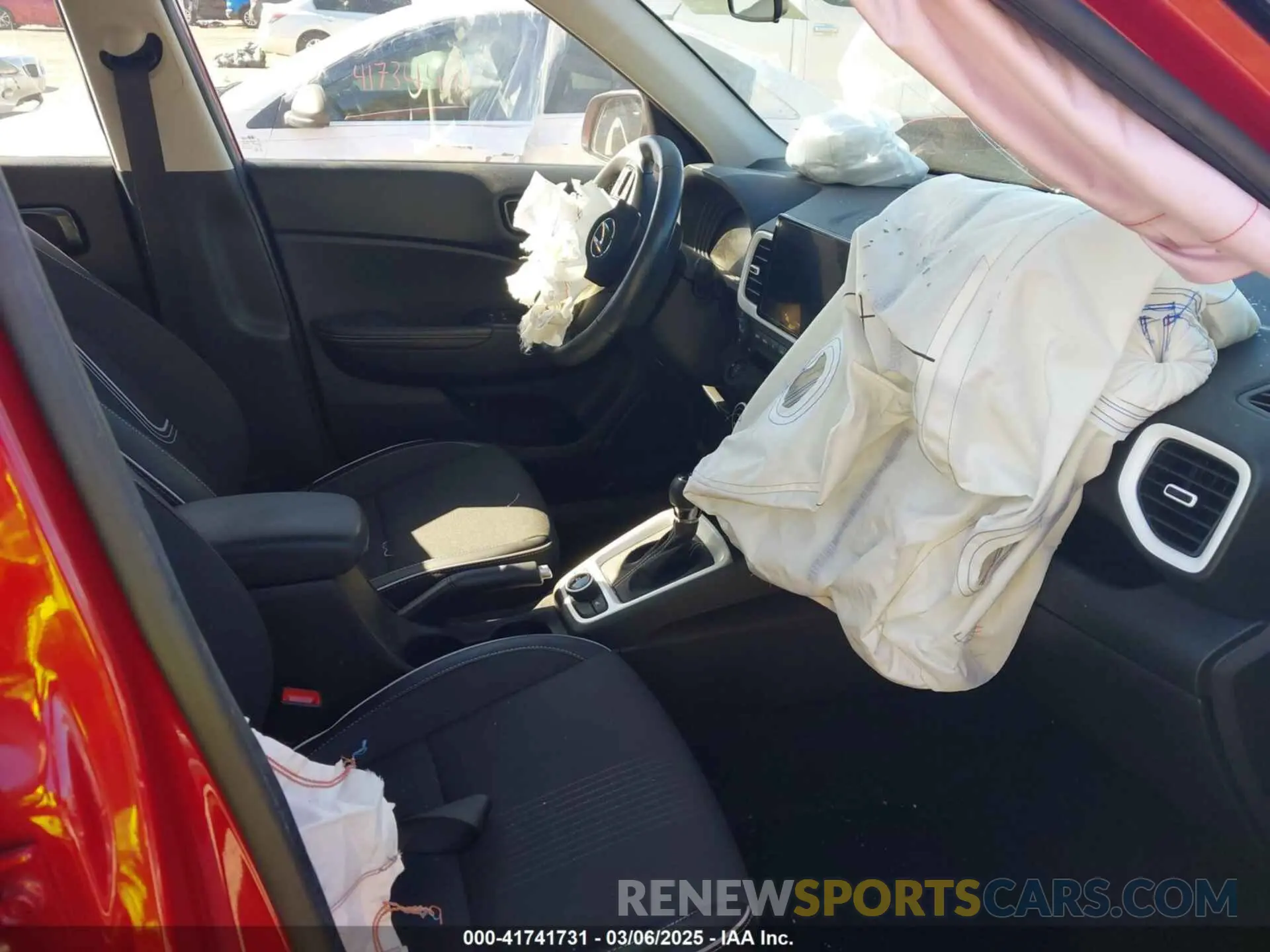 5 Photograph of a damaged car KMHRC8A35PU242819 HYUNDAI VENUE 2023