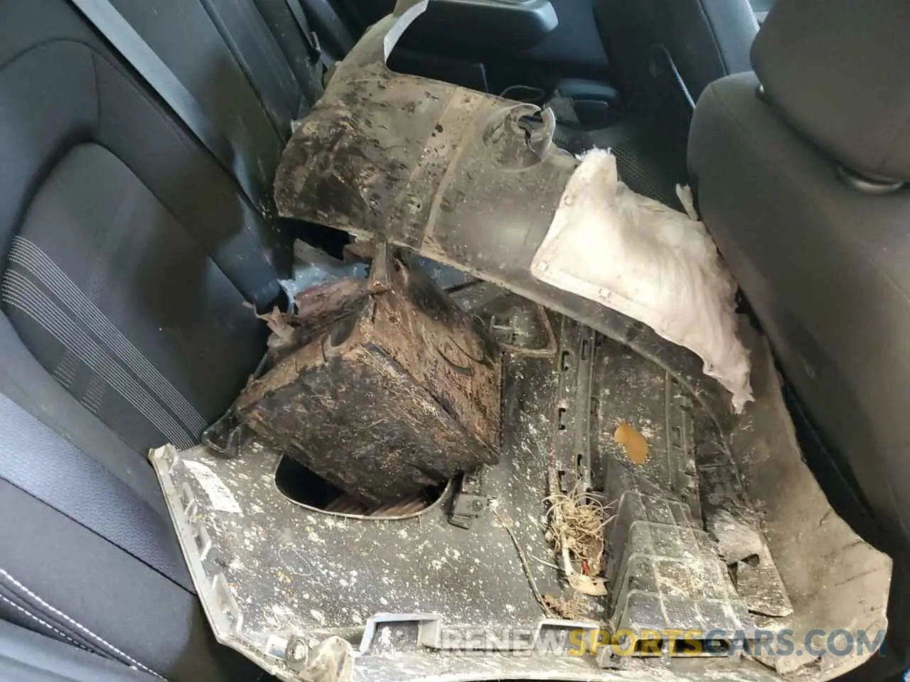 12 Photograph of a damaged car KMHRC8A38PU258982 HYUNDAI VENUE 2023