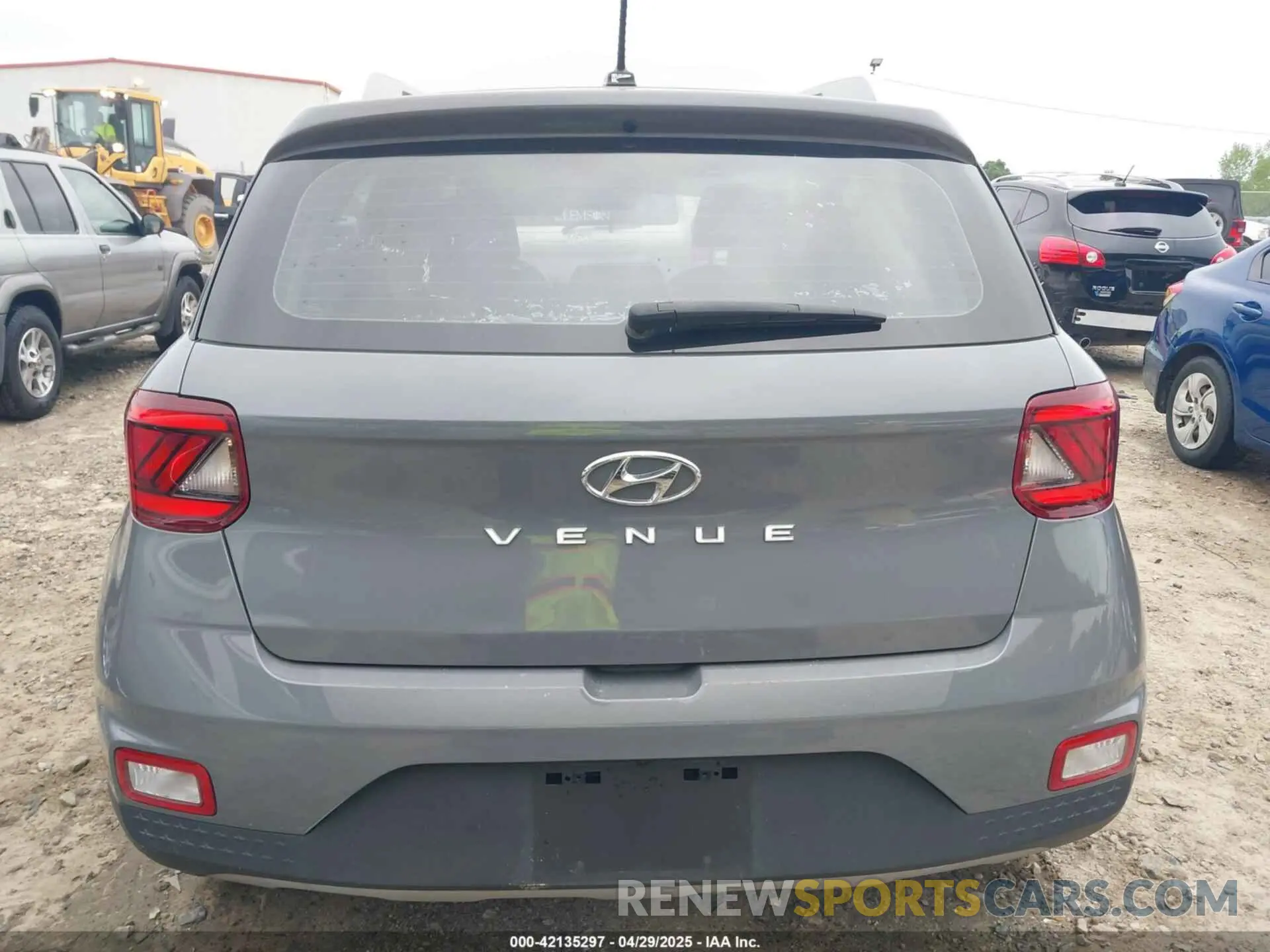 17 Photograph of a damaged car KMHRC8A3XPU232660 HYUNDAI VENUE 2023
