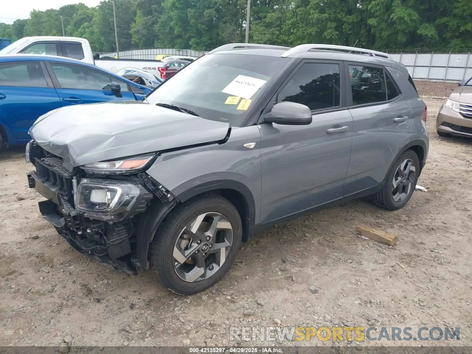 2 Photograph of a damaged car KMHRC8A3XPU232660 HYUNDAI VENUE 2023