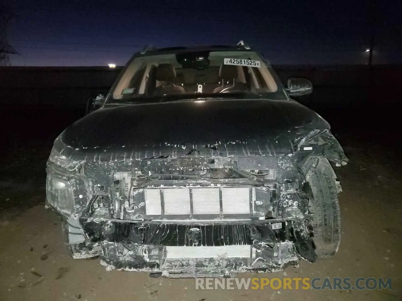 5 Photograph of a damaged car KMHRC8A3XPU249166 HYUNDAI VENUE 2023