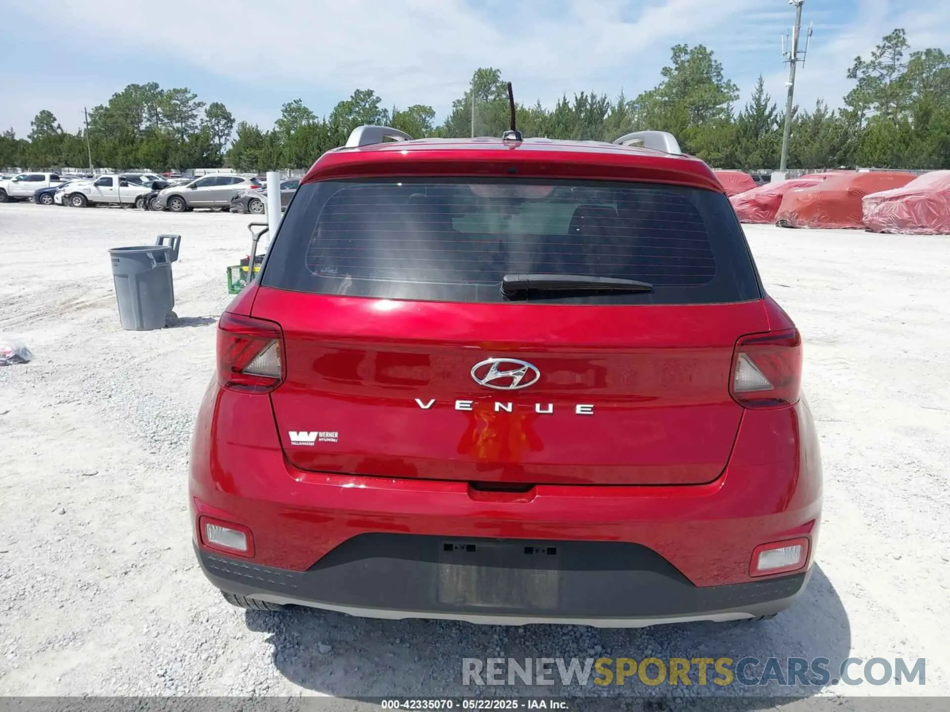 17 Photograph of a damaged car KMHRC8A3XPU272866 HYUNDAI VENUE 2023