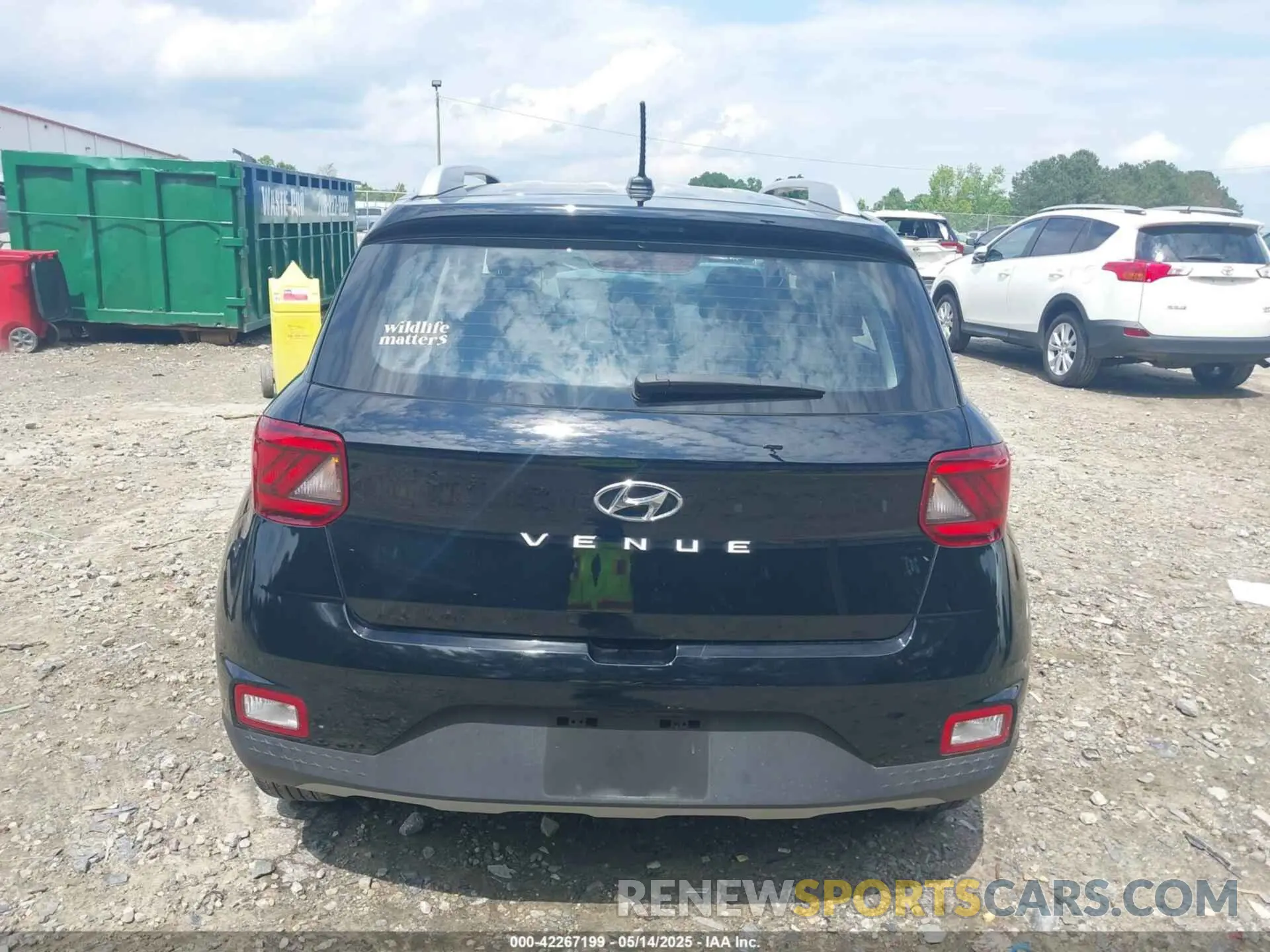 17 Photograph of a damaged car KMHRC8A30RU296273 HYUNDAI VENUE 2024