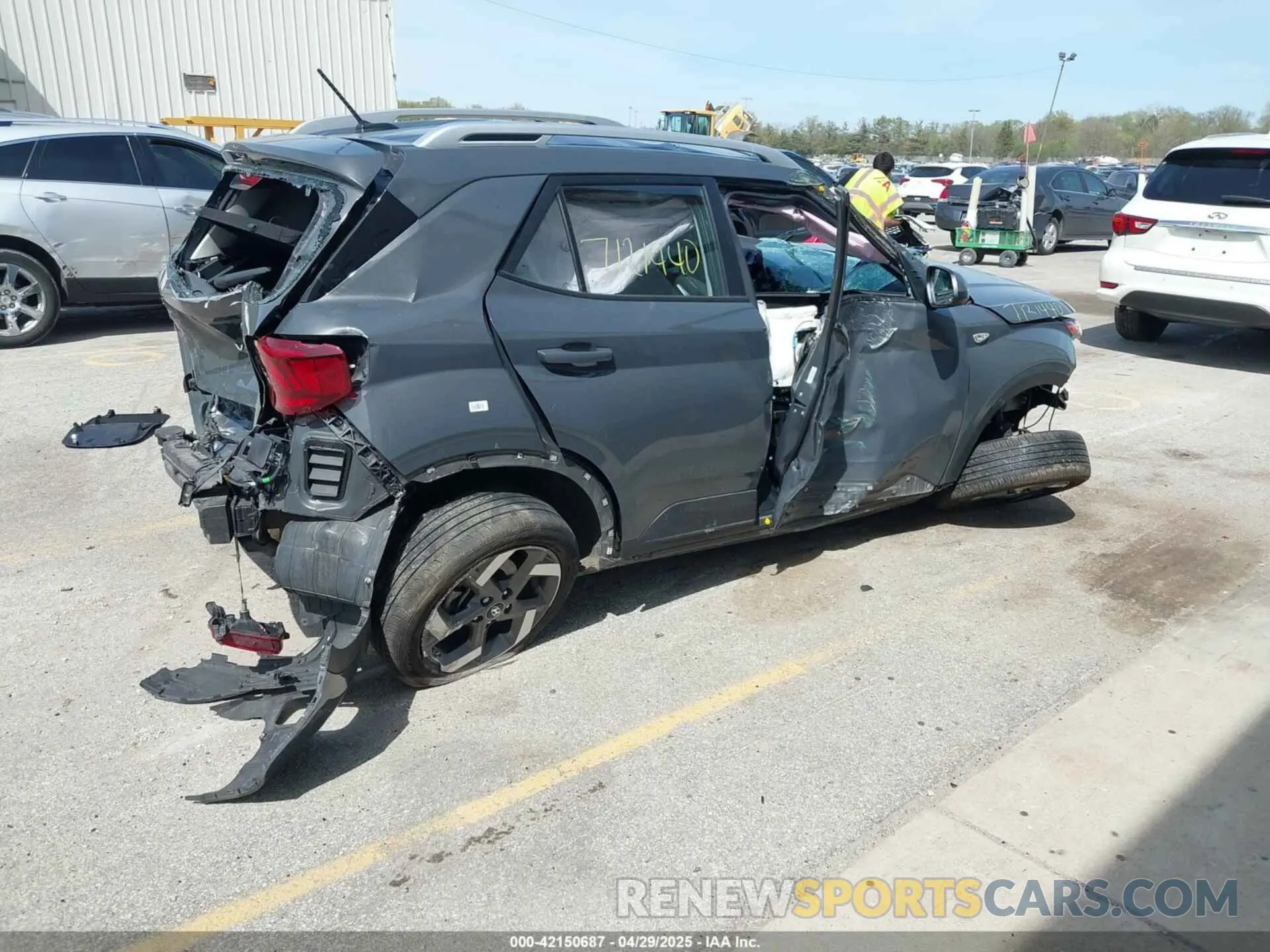 4 Photograph of a damaged car KMHRC8A30RU299240 HYUNDAI VENUE 2024