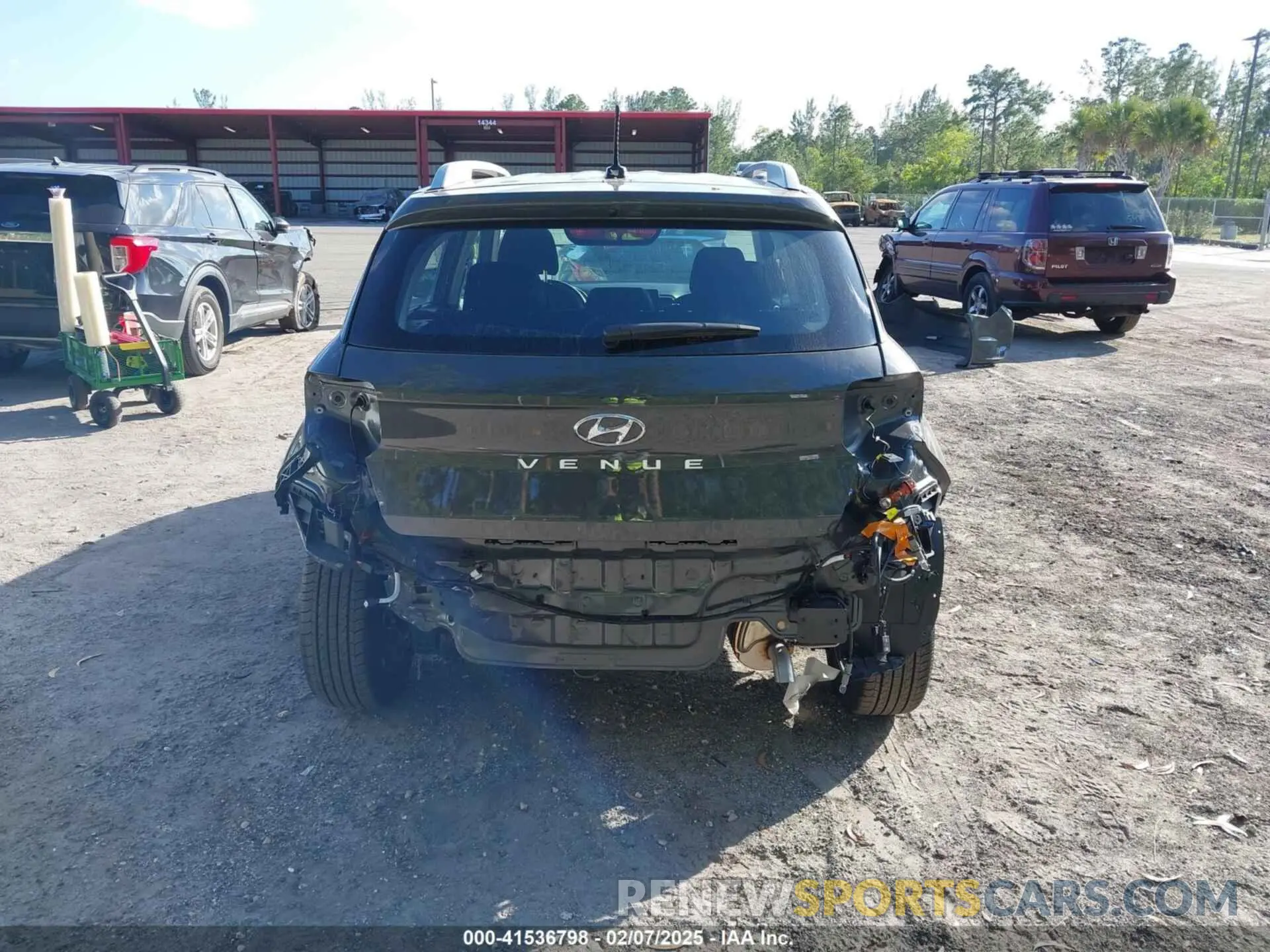 16 Photograph of a damaged car KMHRC8A31RU306499 HYUNDAI VENUE 2024