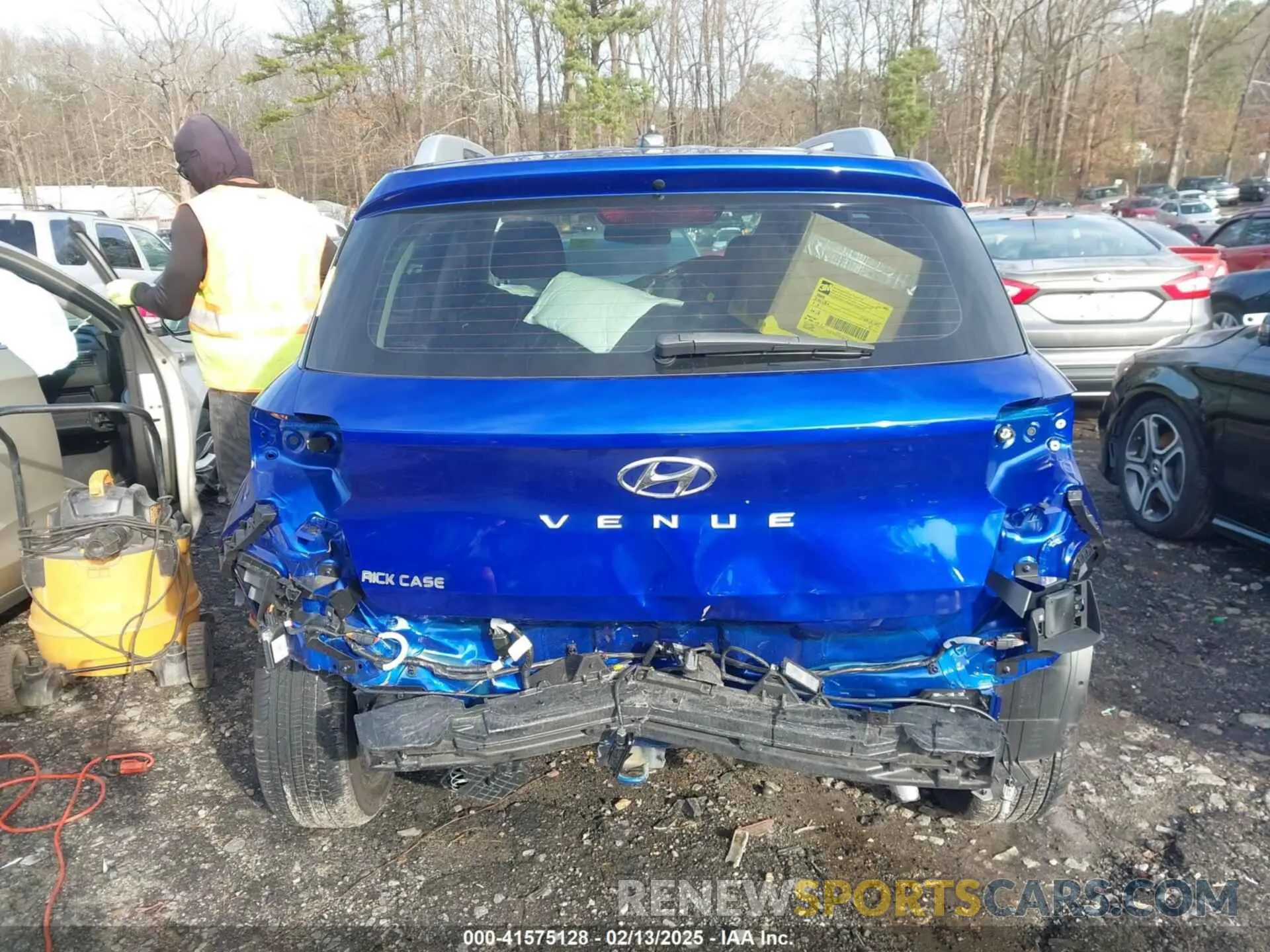 17 Photograph of a damaged car KMHRC8A31RU316286 HYUNDAI VENUE 2024