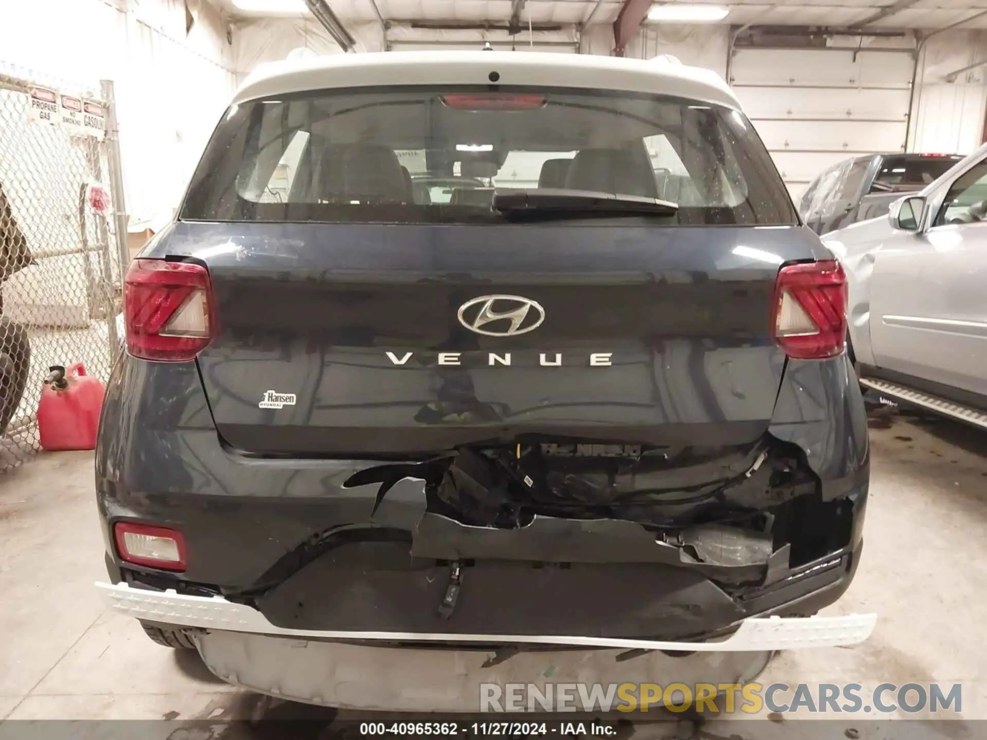 17 Photograph of a damaged car KMHRC8A33RU332537 HYUNDAI VENUE 2024
