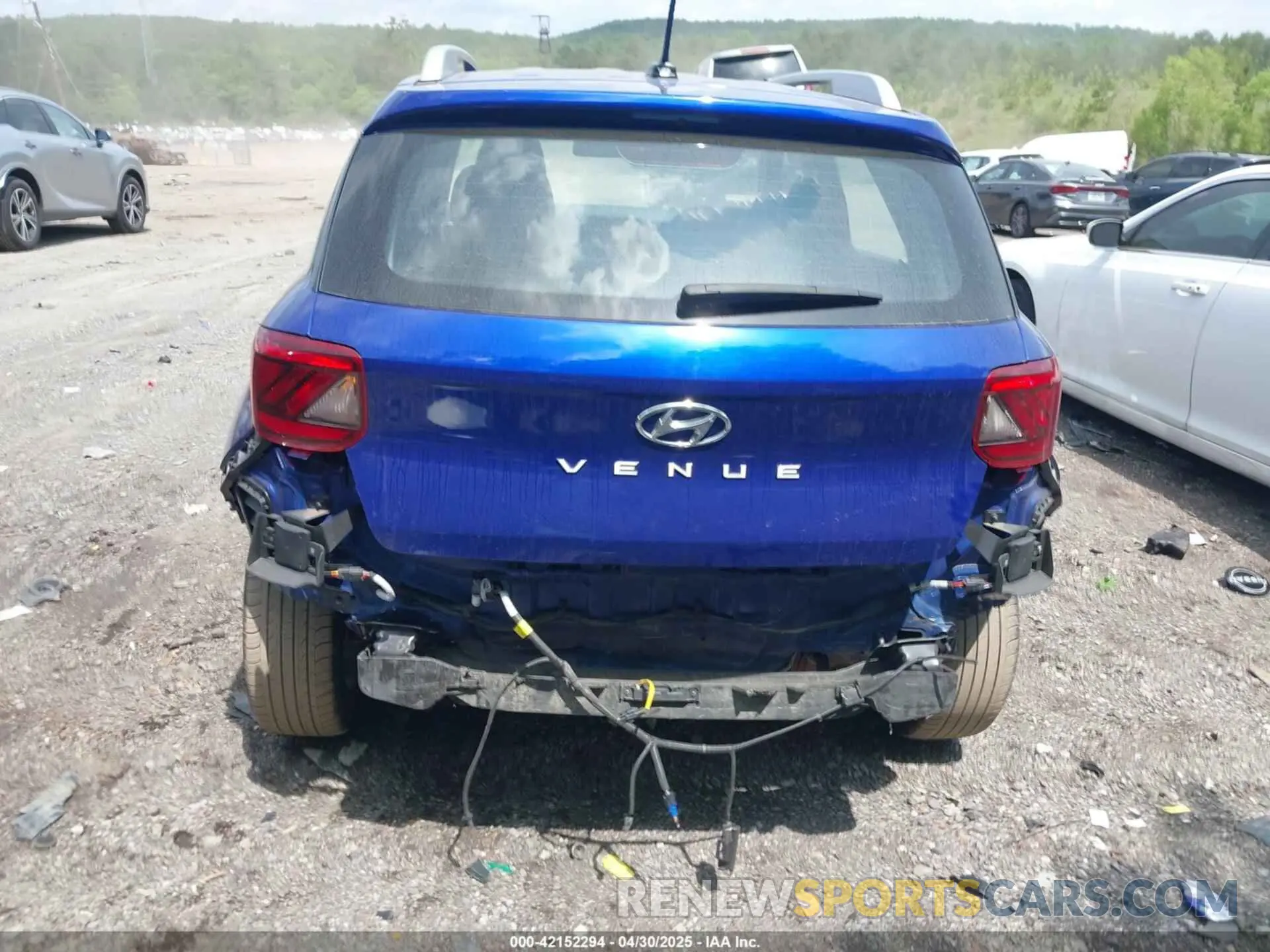 6 Photograph of a damaged car KMHRC8A36RU281776 HYUNDAI VENUE 2024
