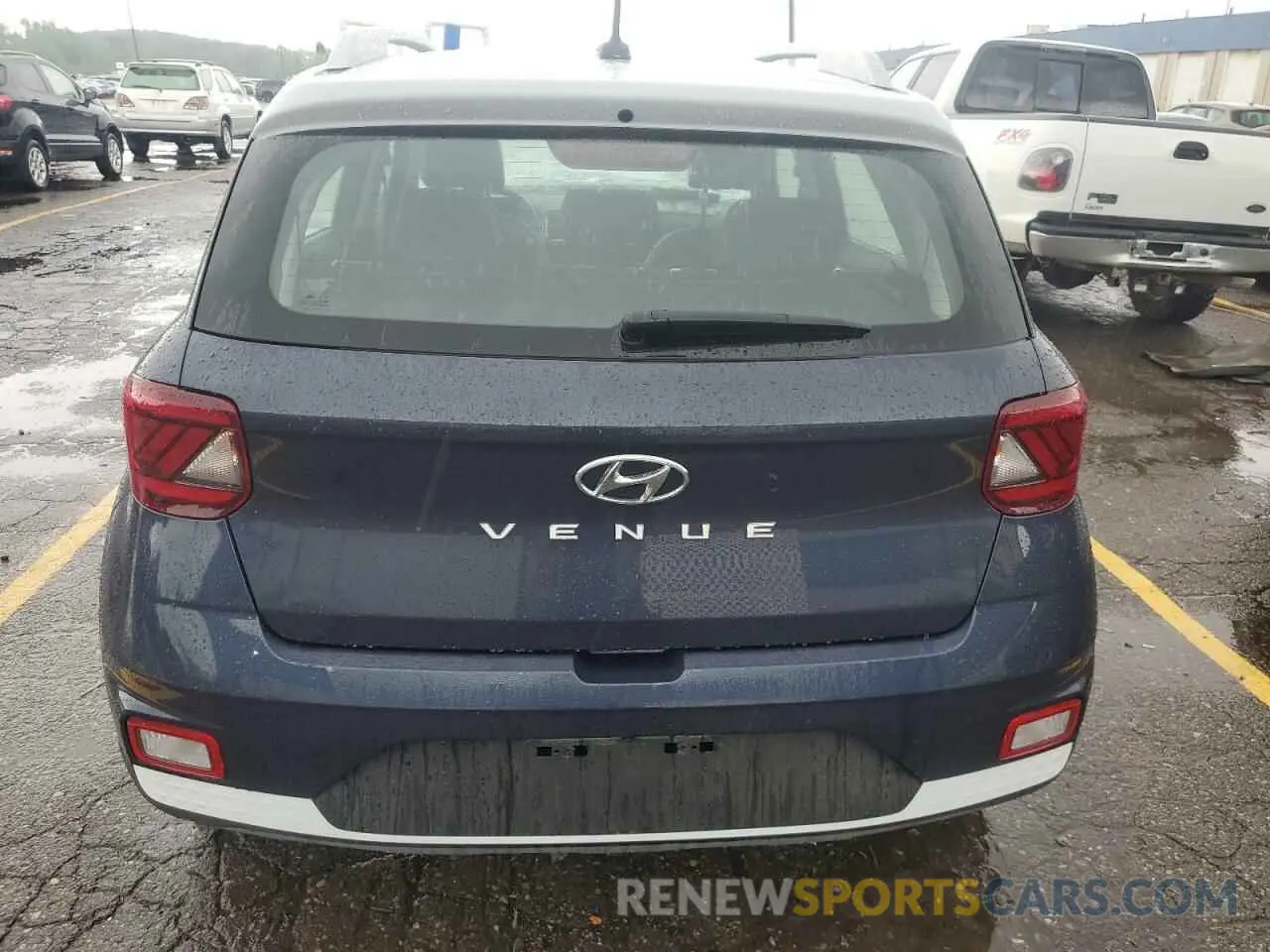 6 Photograph of a damaged car KMHRC8A36RU297850 HYUNDAI VENUE 2024