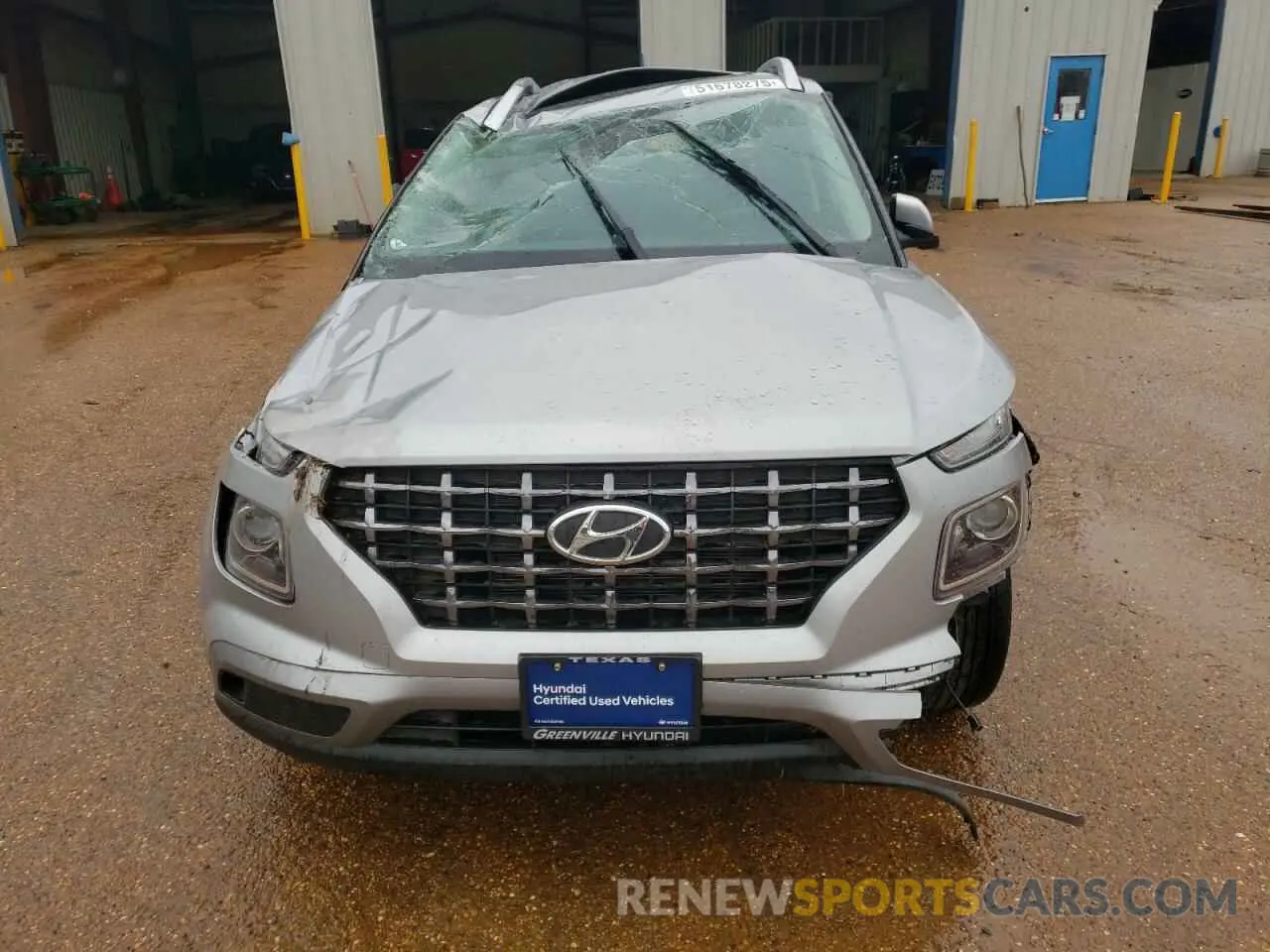 14 Photograph of a damaged car KMHRC8A36RU299632 HYUNDAI VENUE 2024