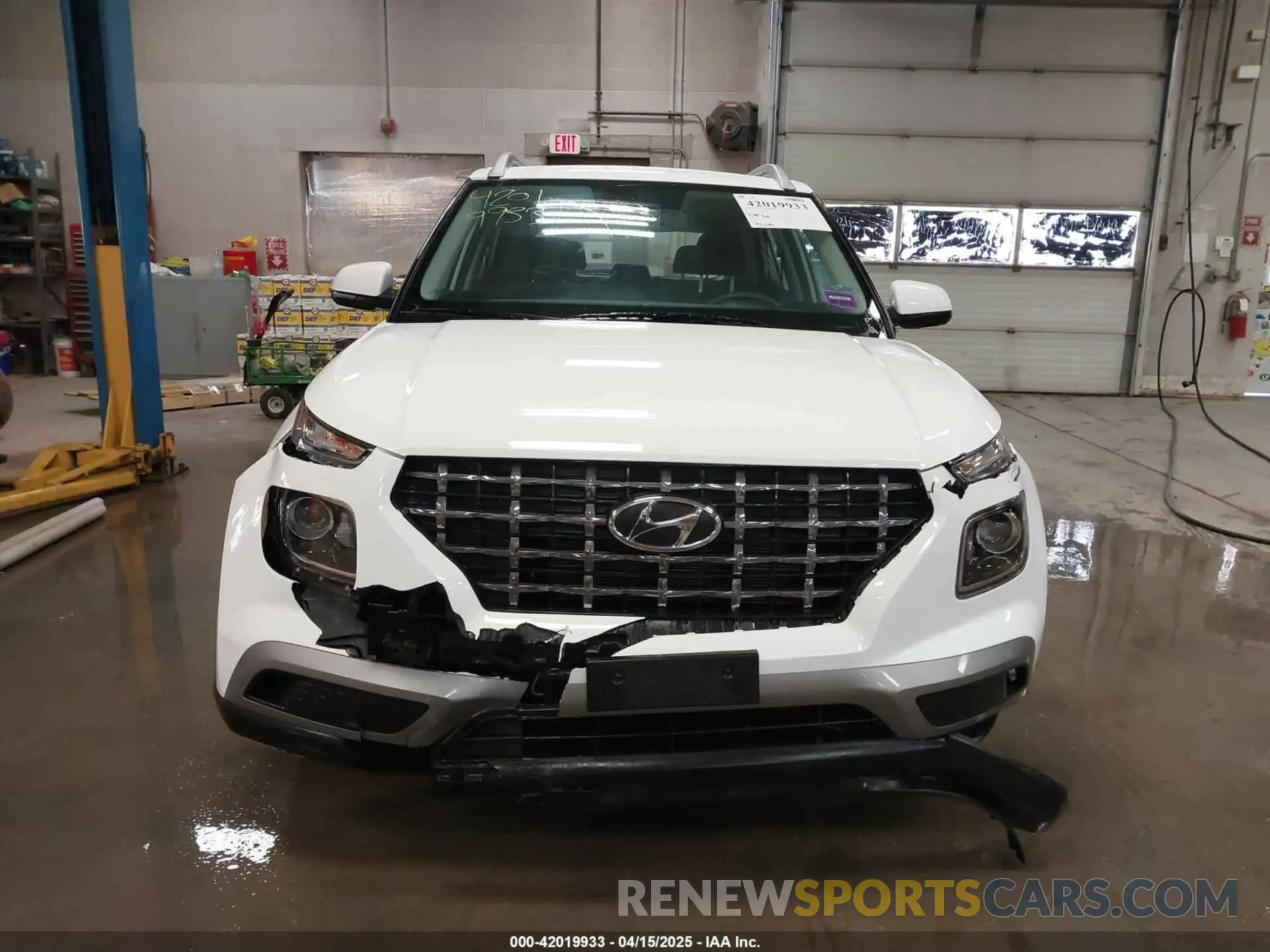 12 Photograph of a damaged car KMHRC8A36RU330782 HYUNDAI VENUE 2024