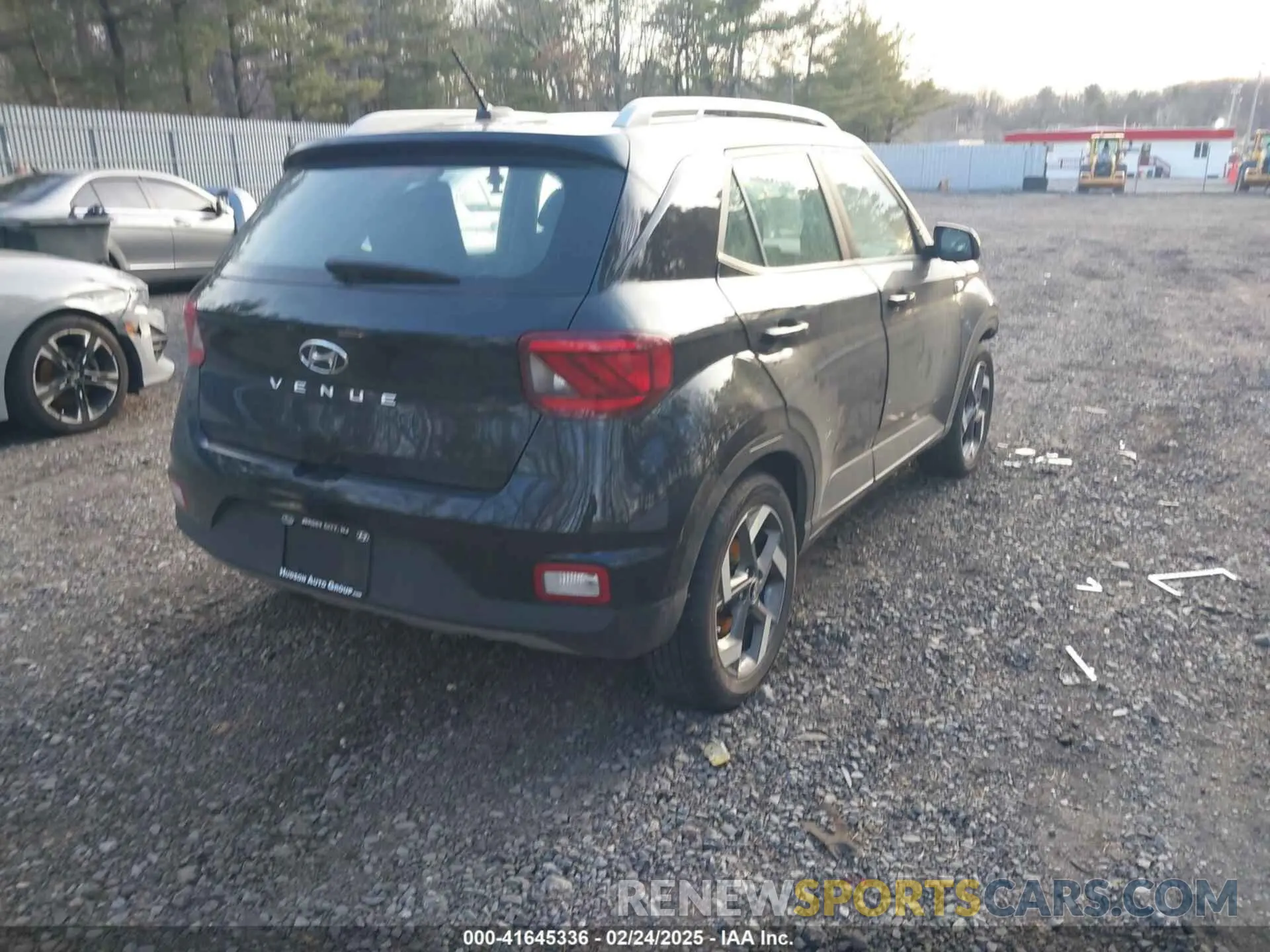 4 Photograph of a damaged car KMHRC8A37RU302957 HYUNDAI VENUE 2024