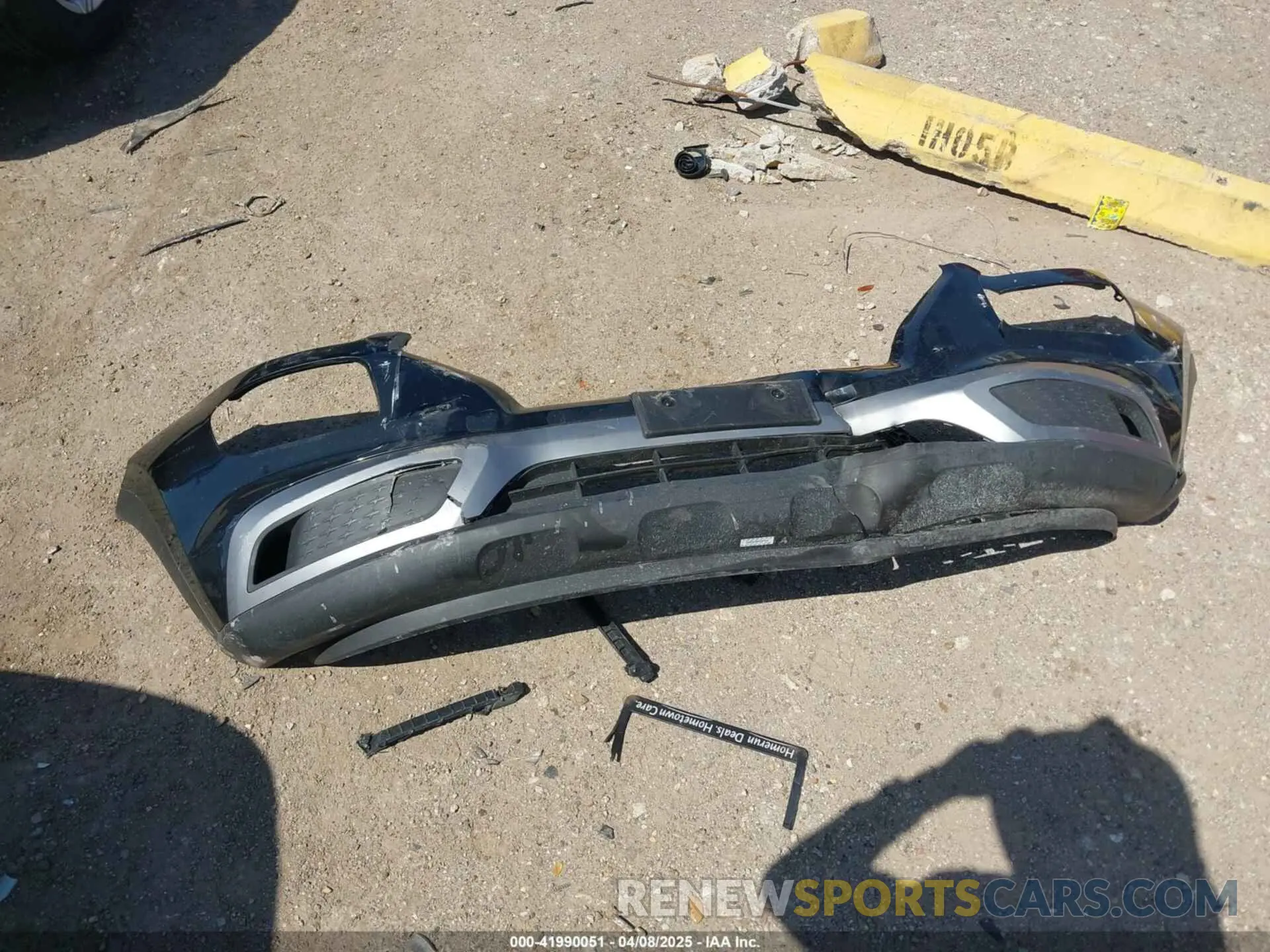 12 Photograph of a damaged car KMHRC8A38RU287093 HYUNDAI VENUE 2024