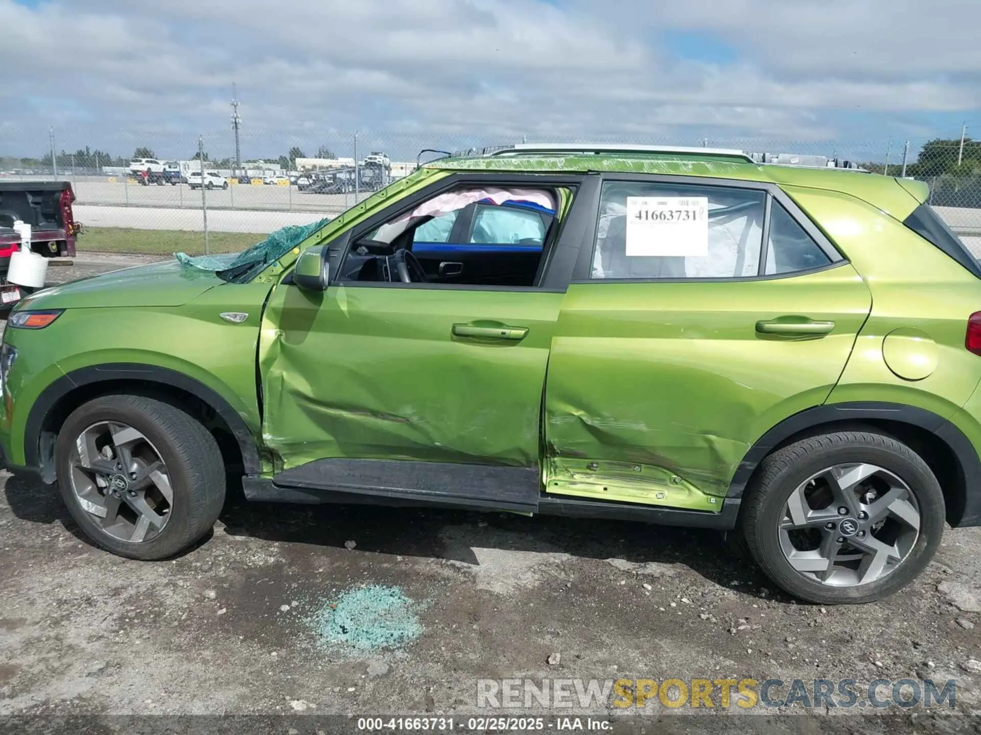 6 Photograph of a damaged car KMHRC8A38RU306550 HYUNDAI VENUE 2024