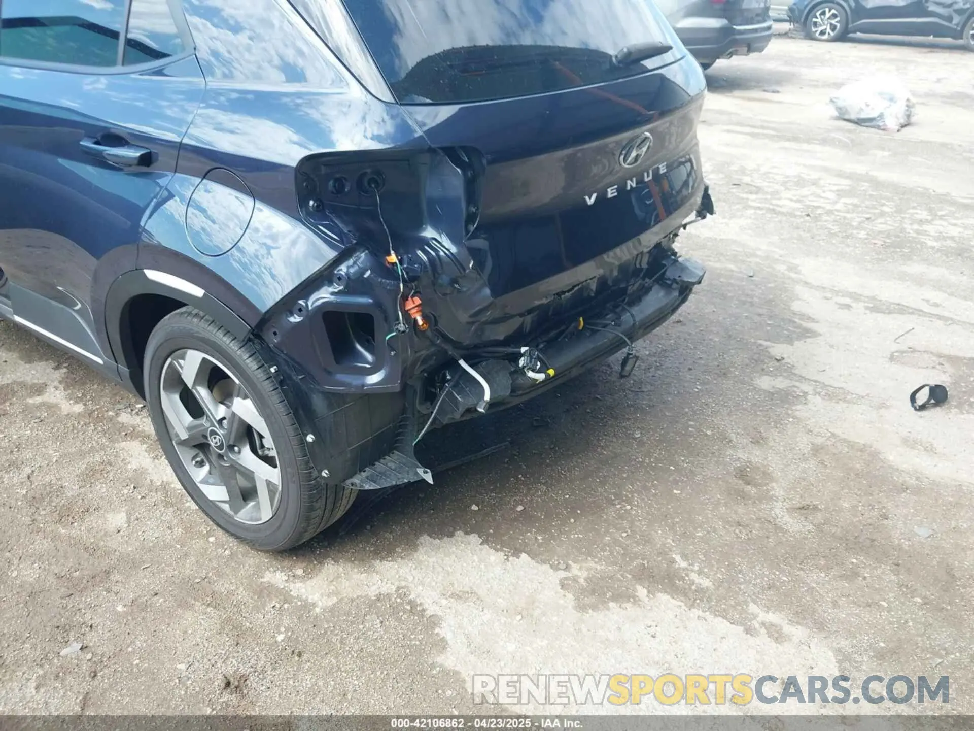 6 Photograph of a damaged car KMHRC8A39RU317069 HYUNDAI VENUE 2024