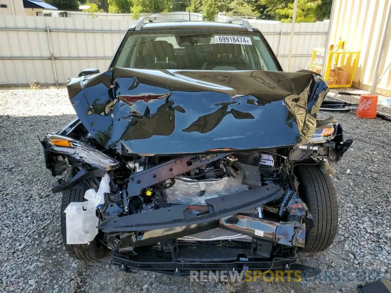 5 Photograph of a damaged car KMHRC8A3XRU329358 HYUNDAI VENUE 2024