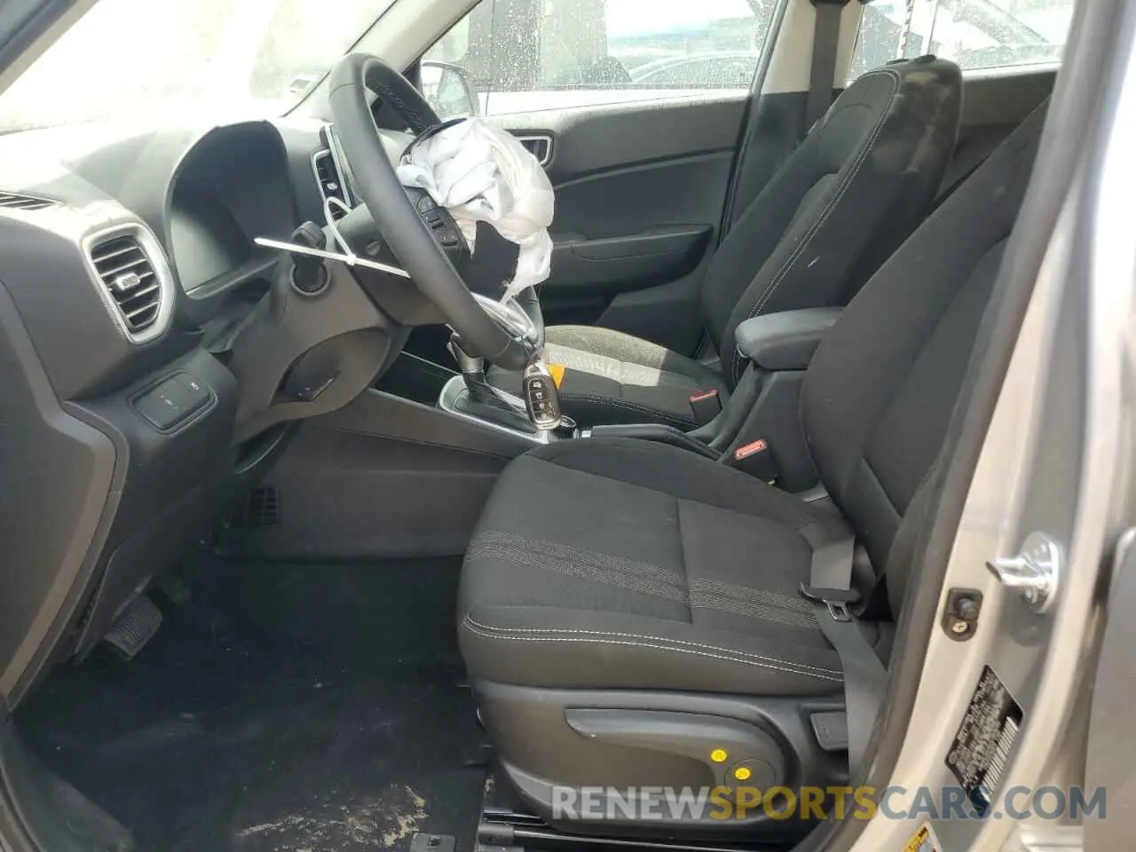 7 Photograph of a damaged car KMHRC8A36SU365666 HYUNDAI VENUE 2025