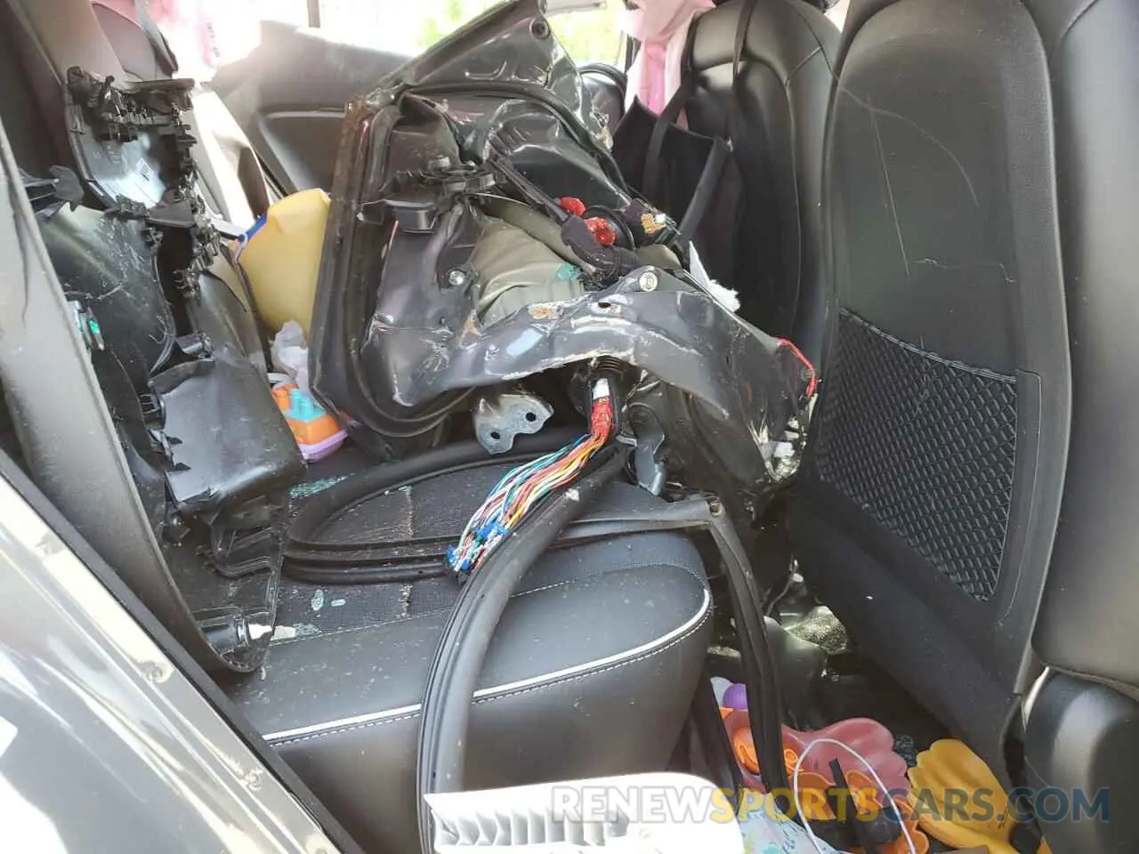 10 Photograph of a damaged car KMHRC8A38SU345208 HYUNDAI VENUE 2025