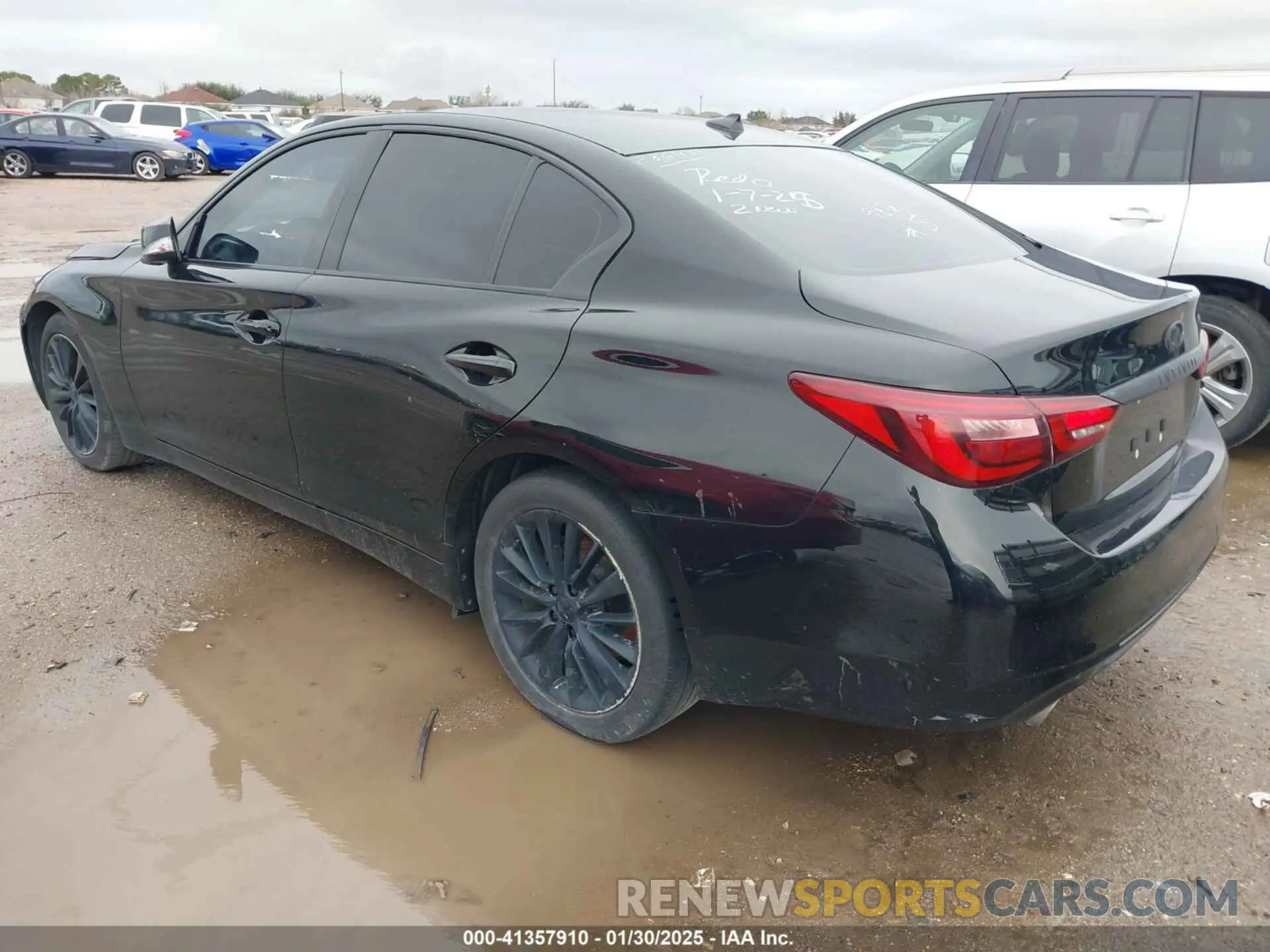 3 Photograph of a damaged car JN1EV7AP0KM512769 INFINITI Q50 2019