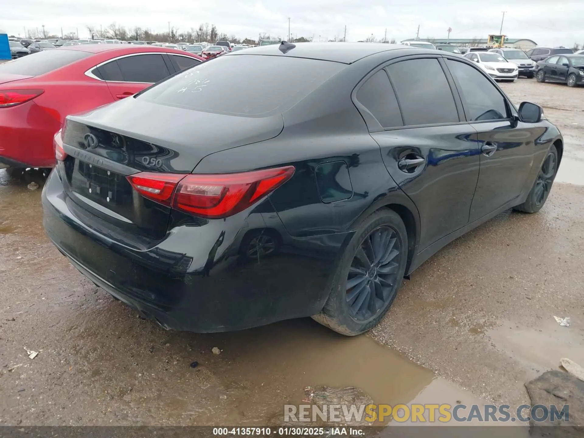 4 Photograph of a damaged car JN1EV7AP0KM512769 INFINITI Q50 2019