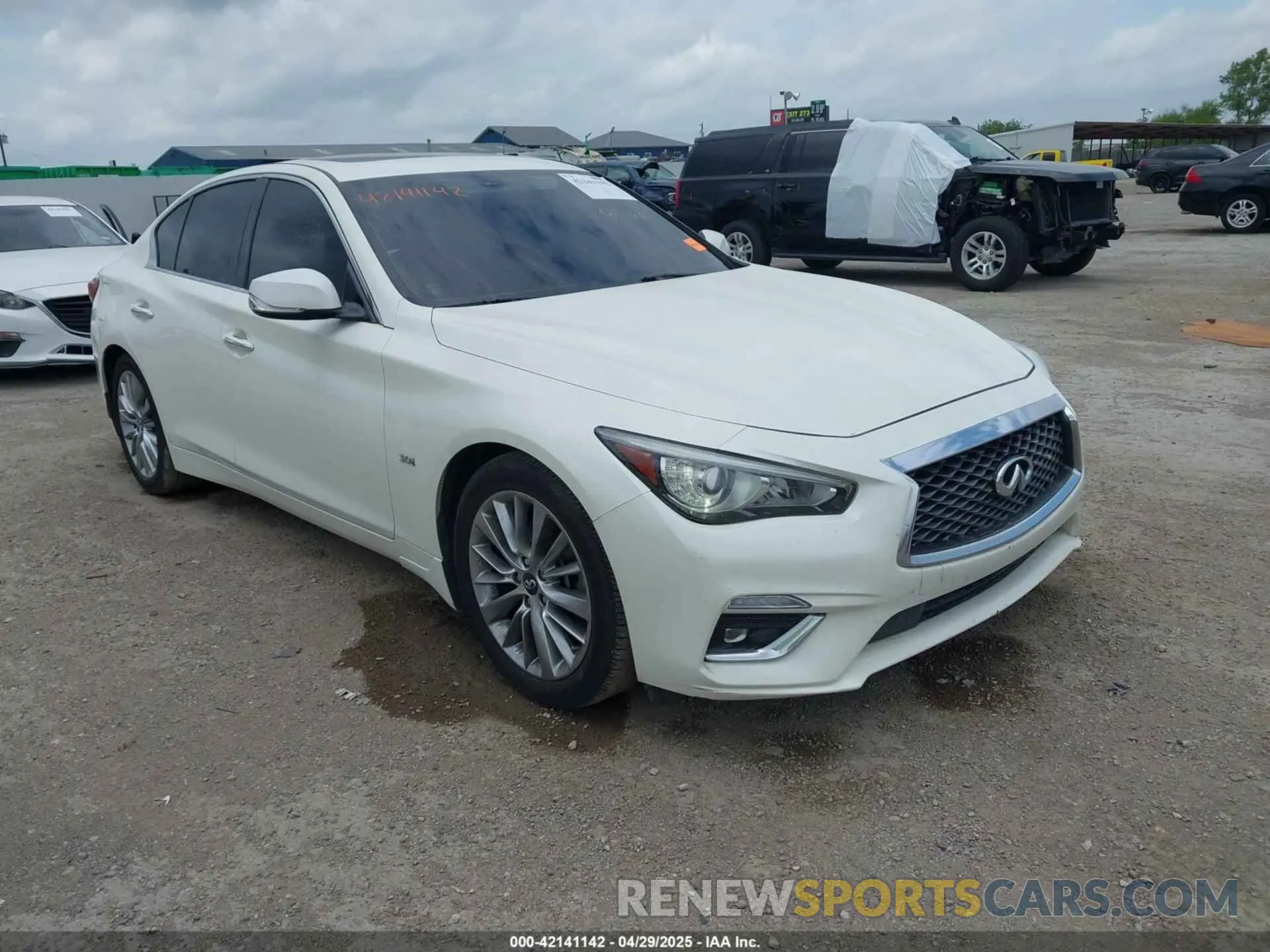 1 Photograph of a damaged car JN1EV7AP0KM514067 INFINITI Q50 2019