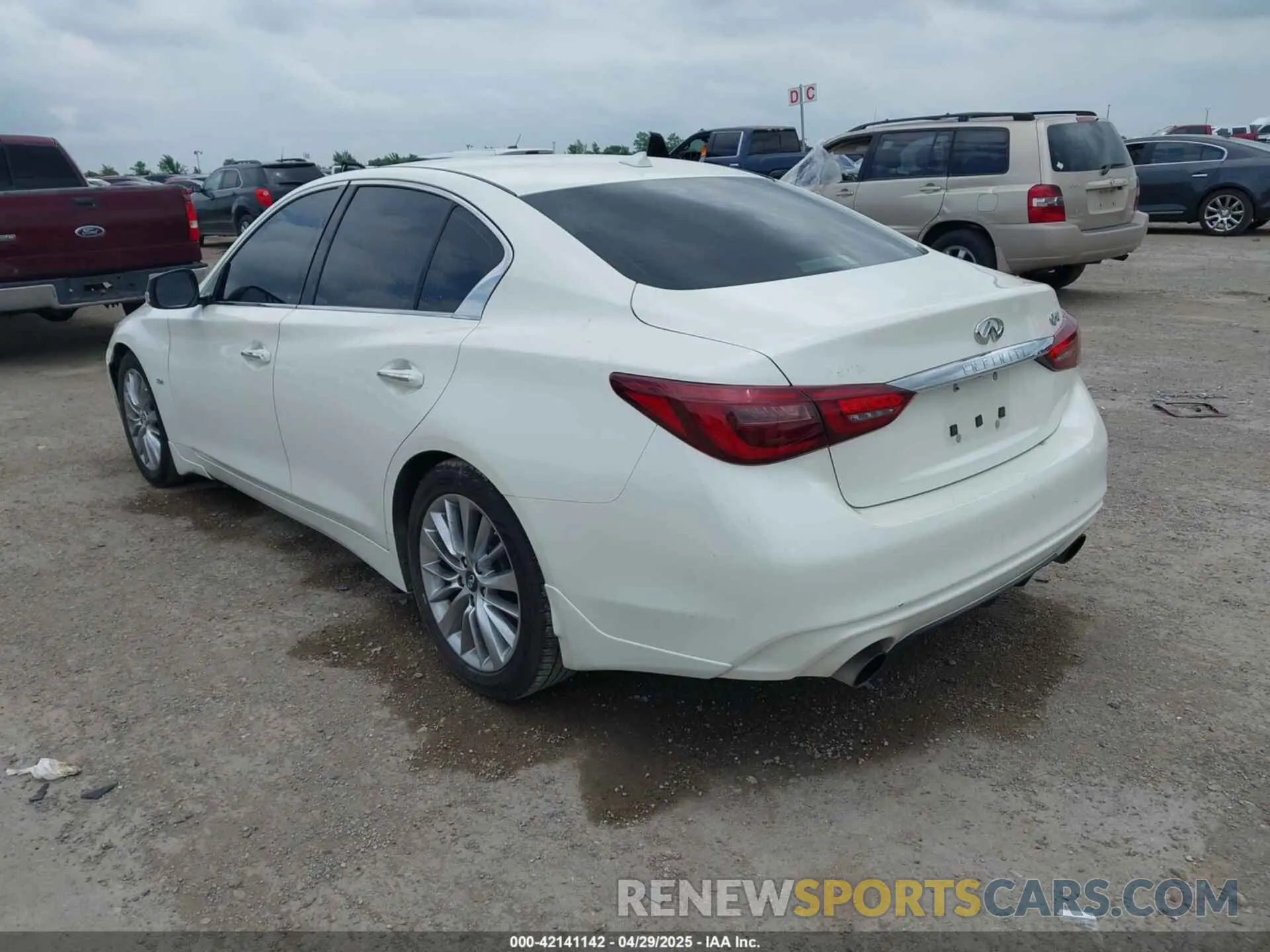 3 Photograph of a damaged car JN1EV7AP0KM514067 INFINITI Q50 2019