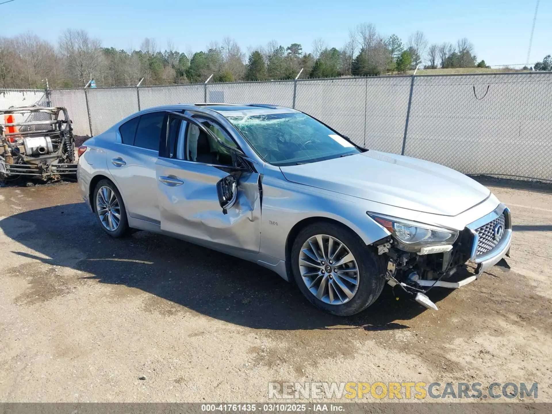 1 Photograph of a damaged car JN1EV7AP0KM519463 INFINITI Q50 2019