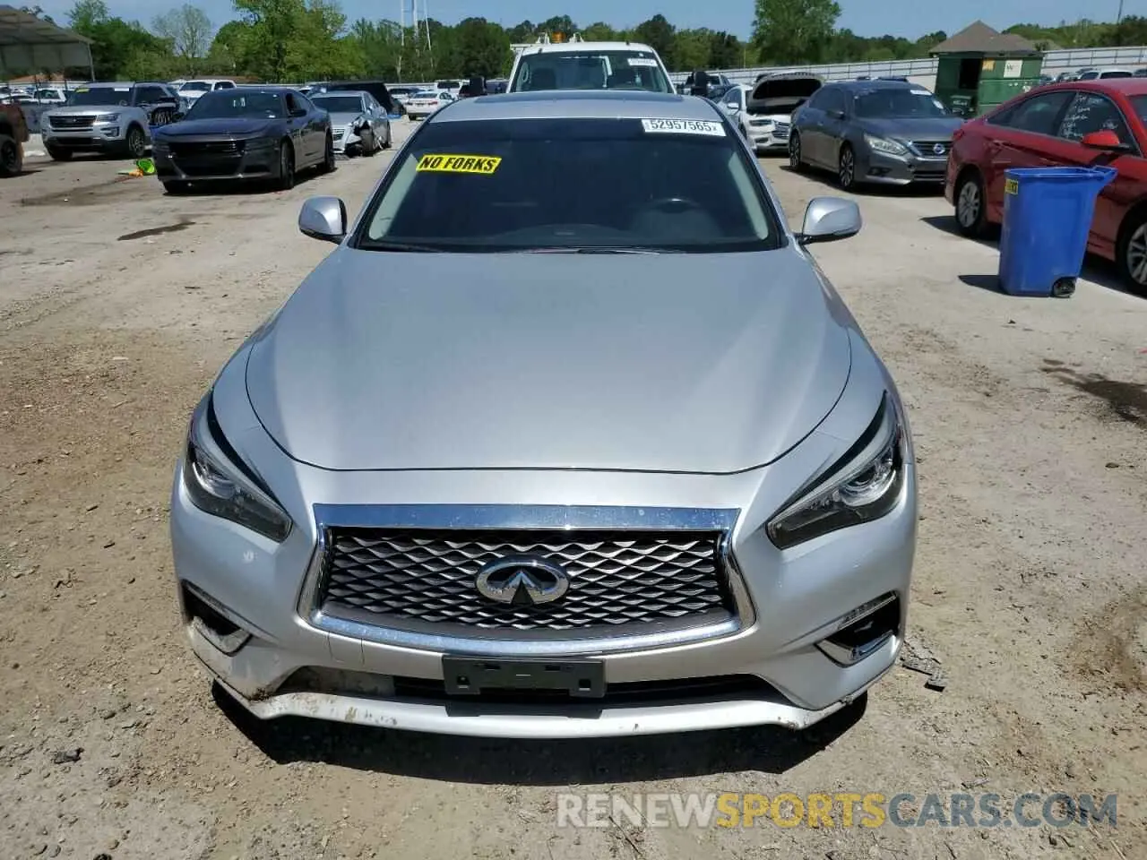 5 Photograph of a damaged car JN1EV7AP1KM510335 INFINITI Q50 2019
