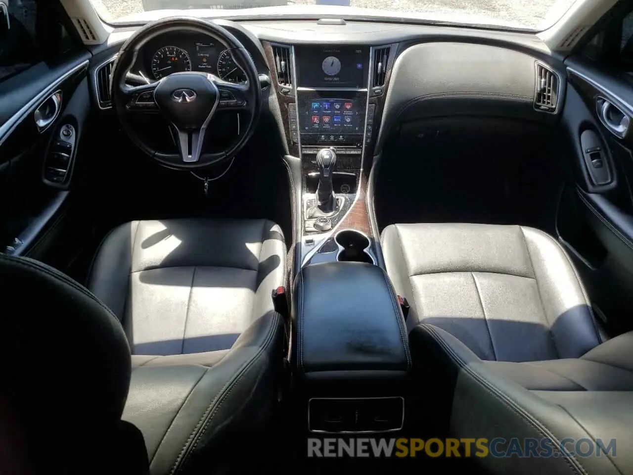 8 Photograph of a damaged car JN1EV7AP1KM510335 INFINITI Q50 2019