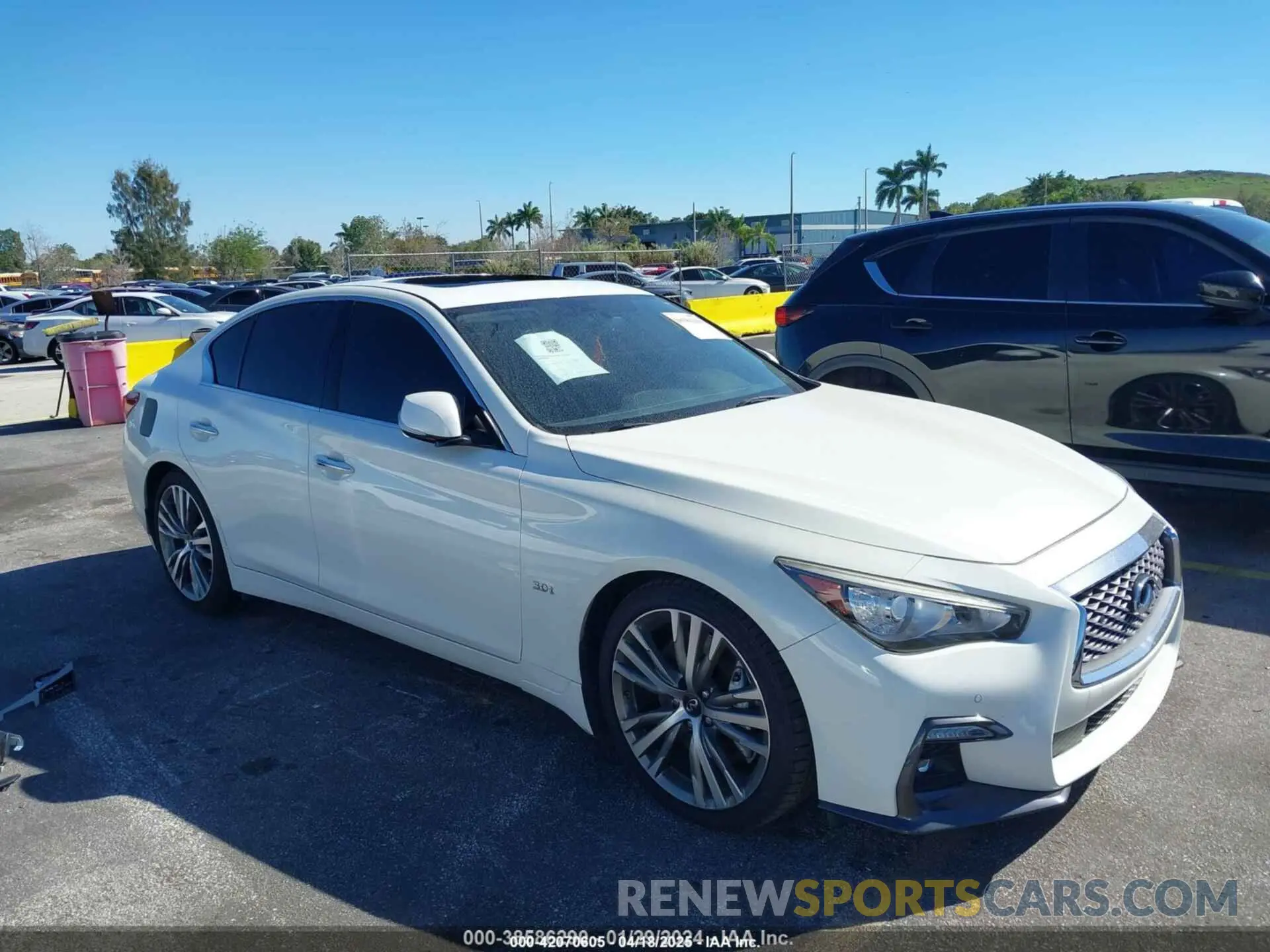1 Photograph of a damaged car JN1EV7AP1KM511047 INFINITI Q50 2019
