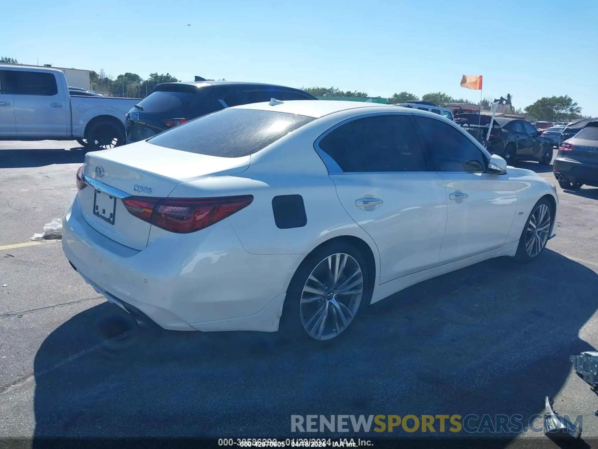 4 Photograph of a damaged car JN1EV7AP1KM511047 INFINITI Q50 2019