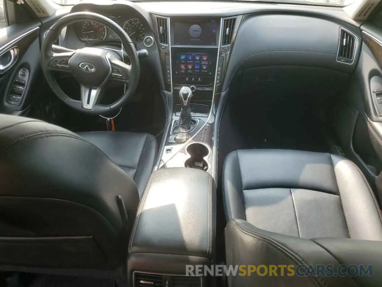 8 Photograph of a damaged car JN1EV7AP1KM512411 INFINITI Q50 2019