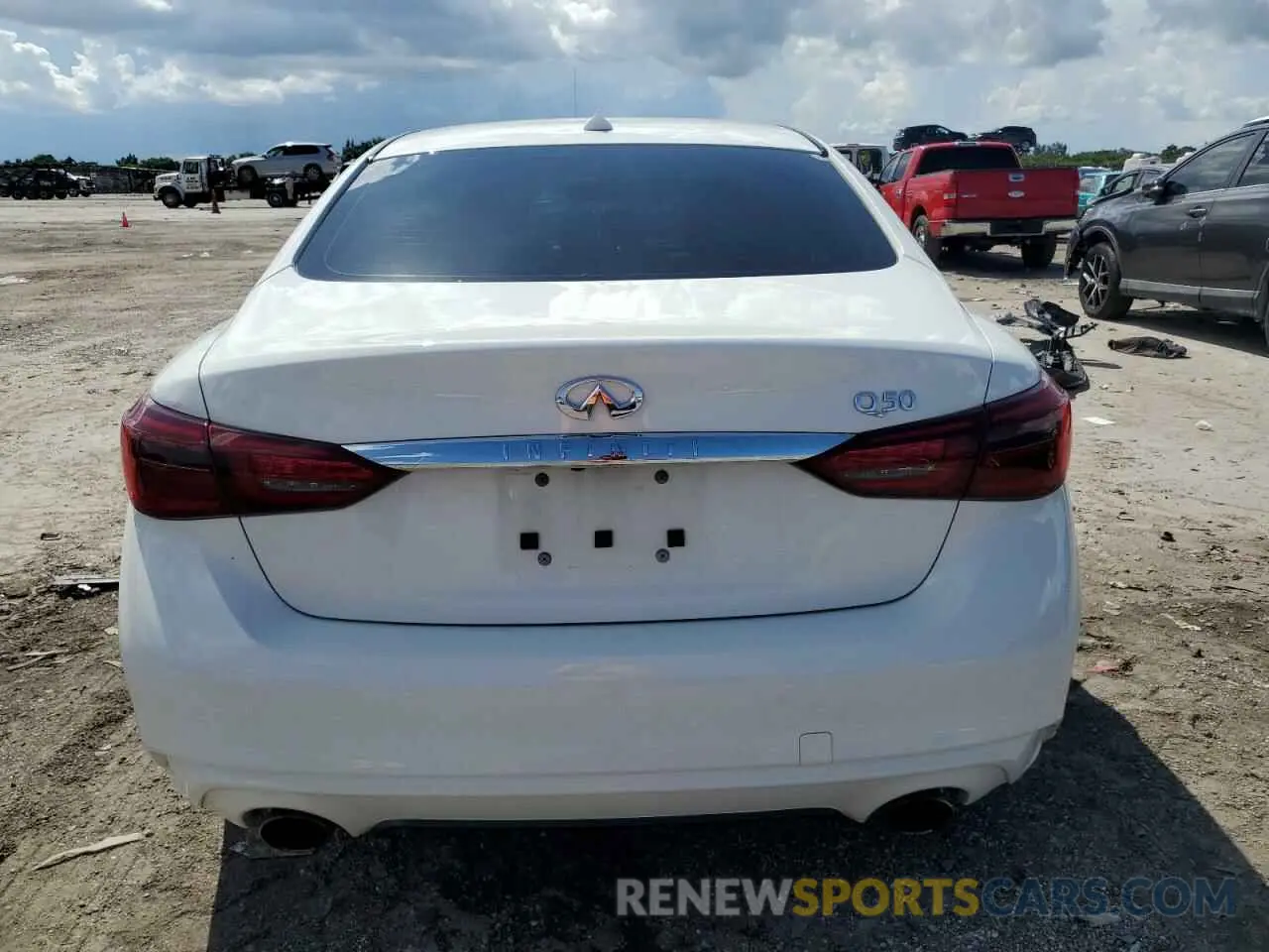 6 Photograph of a damaged car JN1EV7AP1KM542654 INFINITI Q50 2019