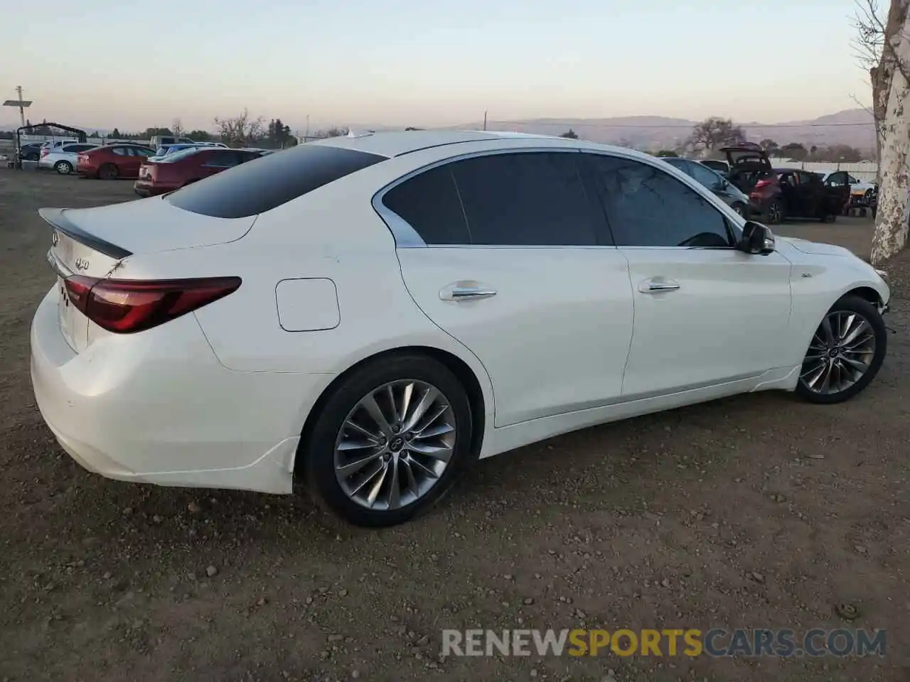 3 Photograph of a damaged car JN1EV7AP2KM512692 INFINITI Q50 2019