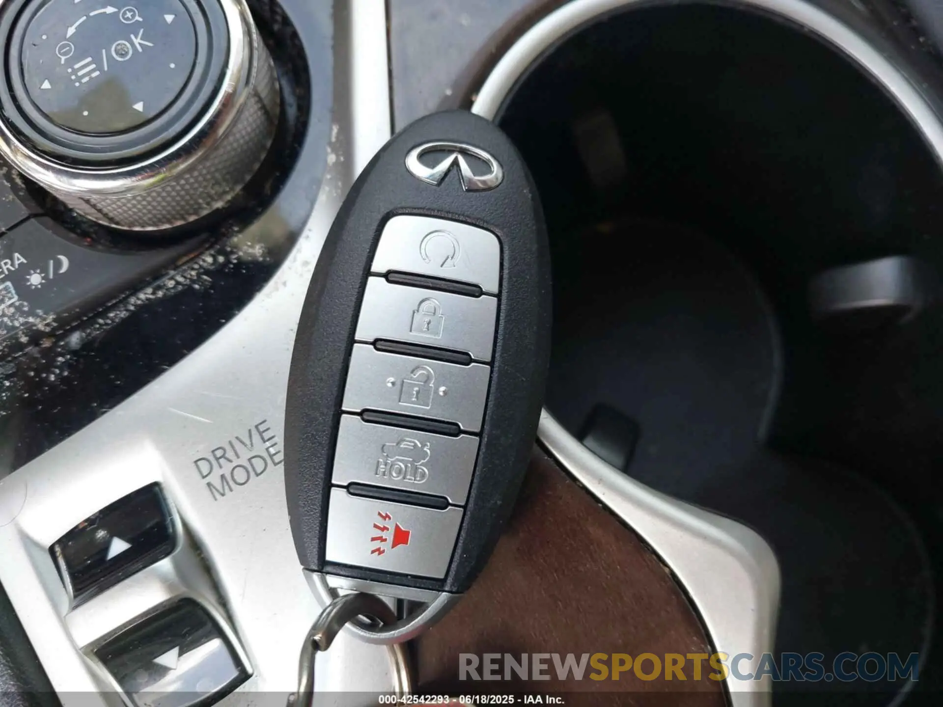 11 Photograph of a damaged car JN1EV7AP2KM513020 INFINITI Q50 2019