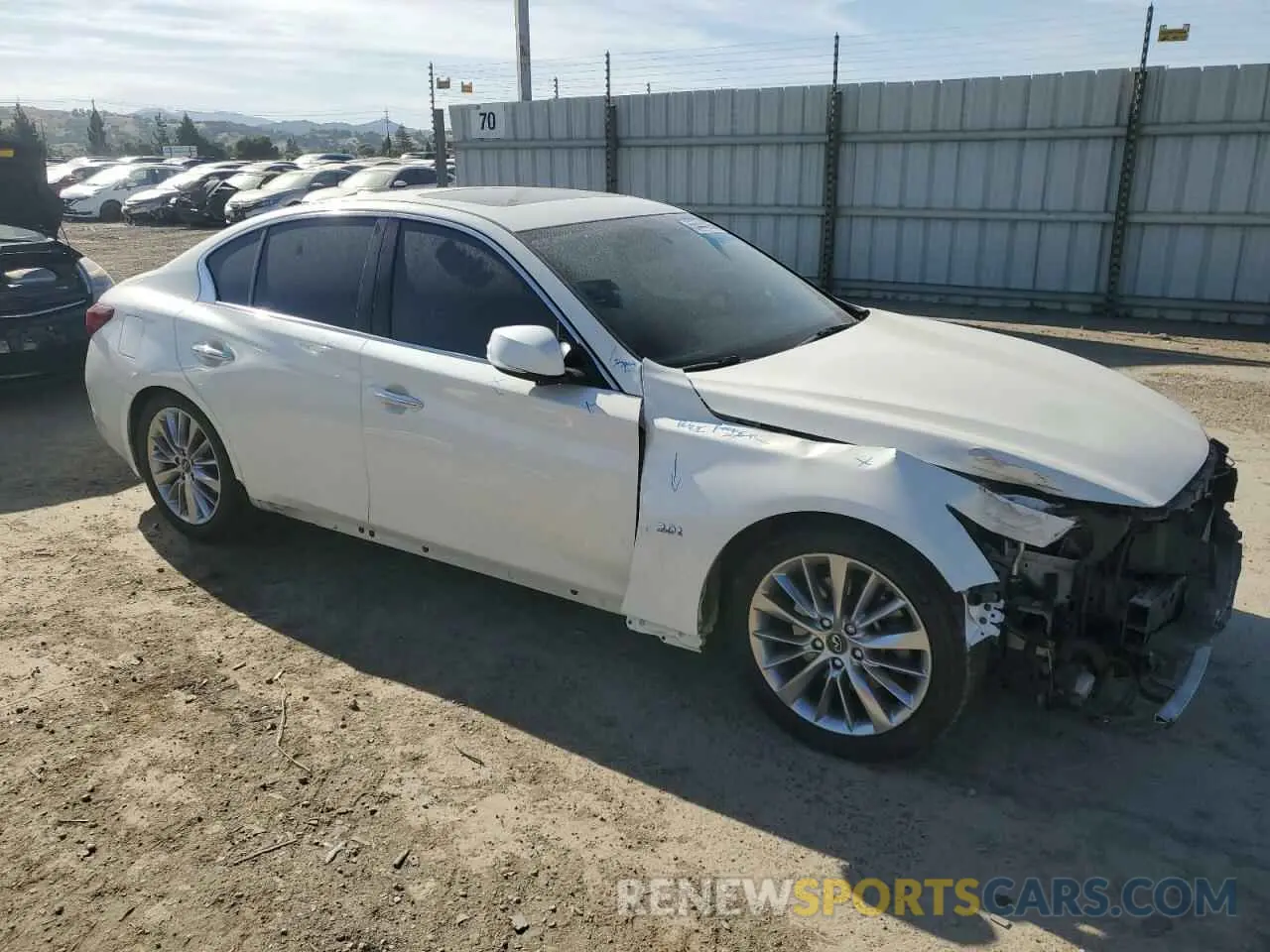 4 Photograph of a damaged car JN1EV7AP2KM513678 INFINITI Q50 2019
