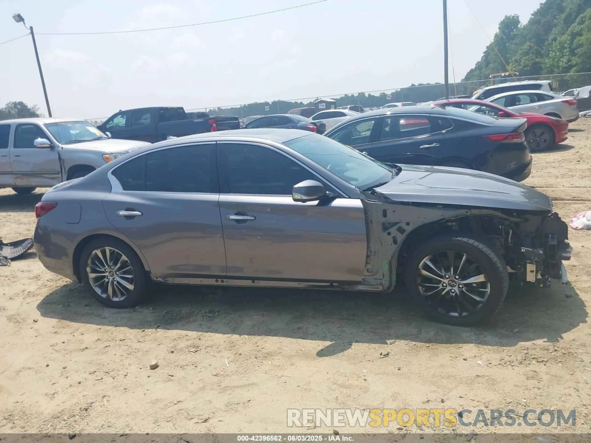 14 Photograph of a damaged car JN1EV7AP2KM518024 INFINITI Q50 2019