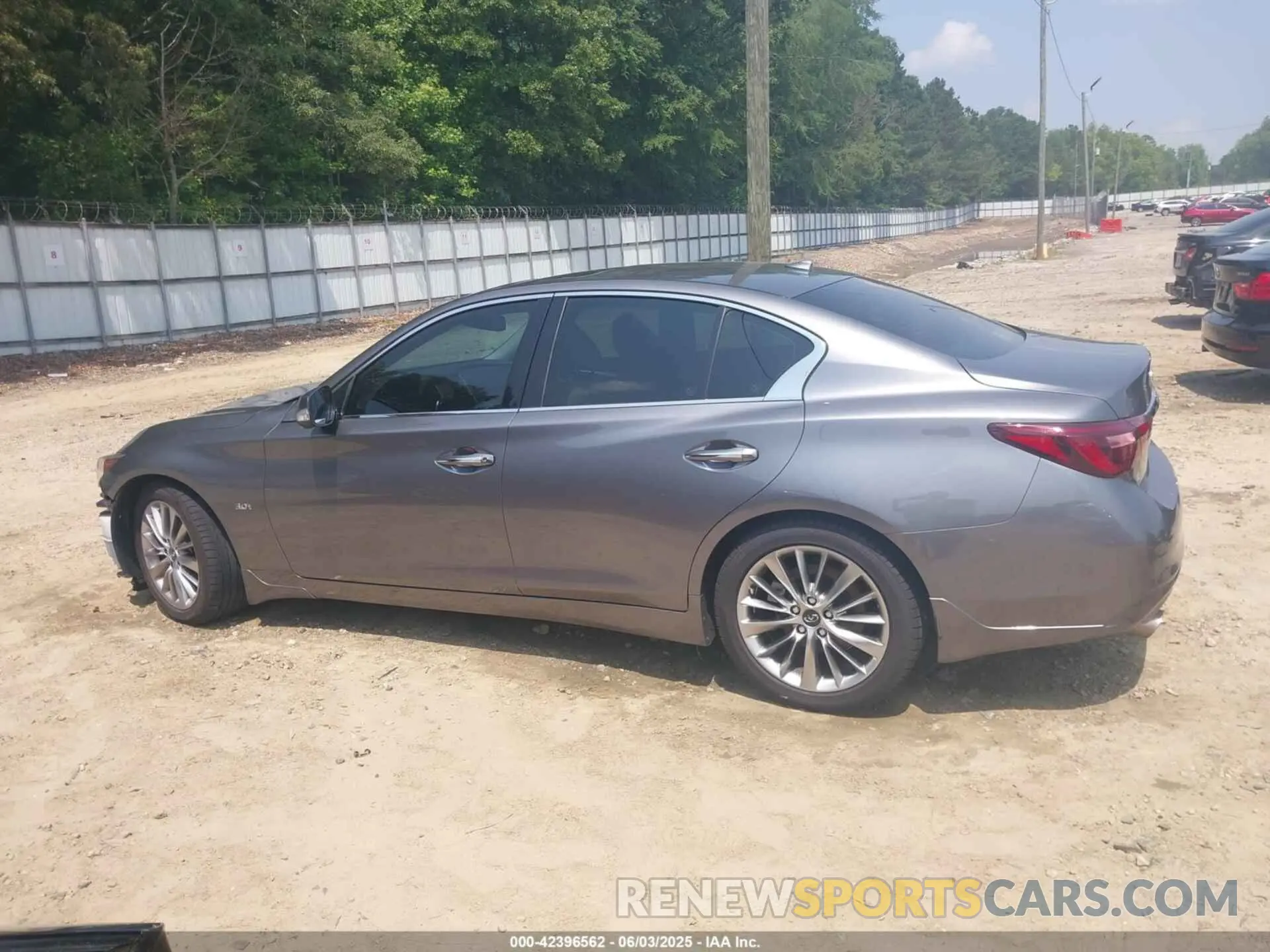 15 Photograph of a damaged car JN1EV7AP2KM518024 INFINITI Q50 2019