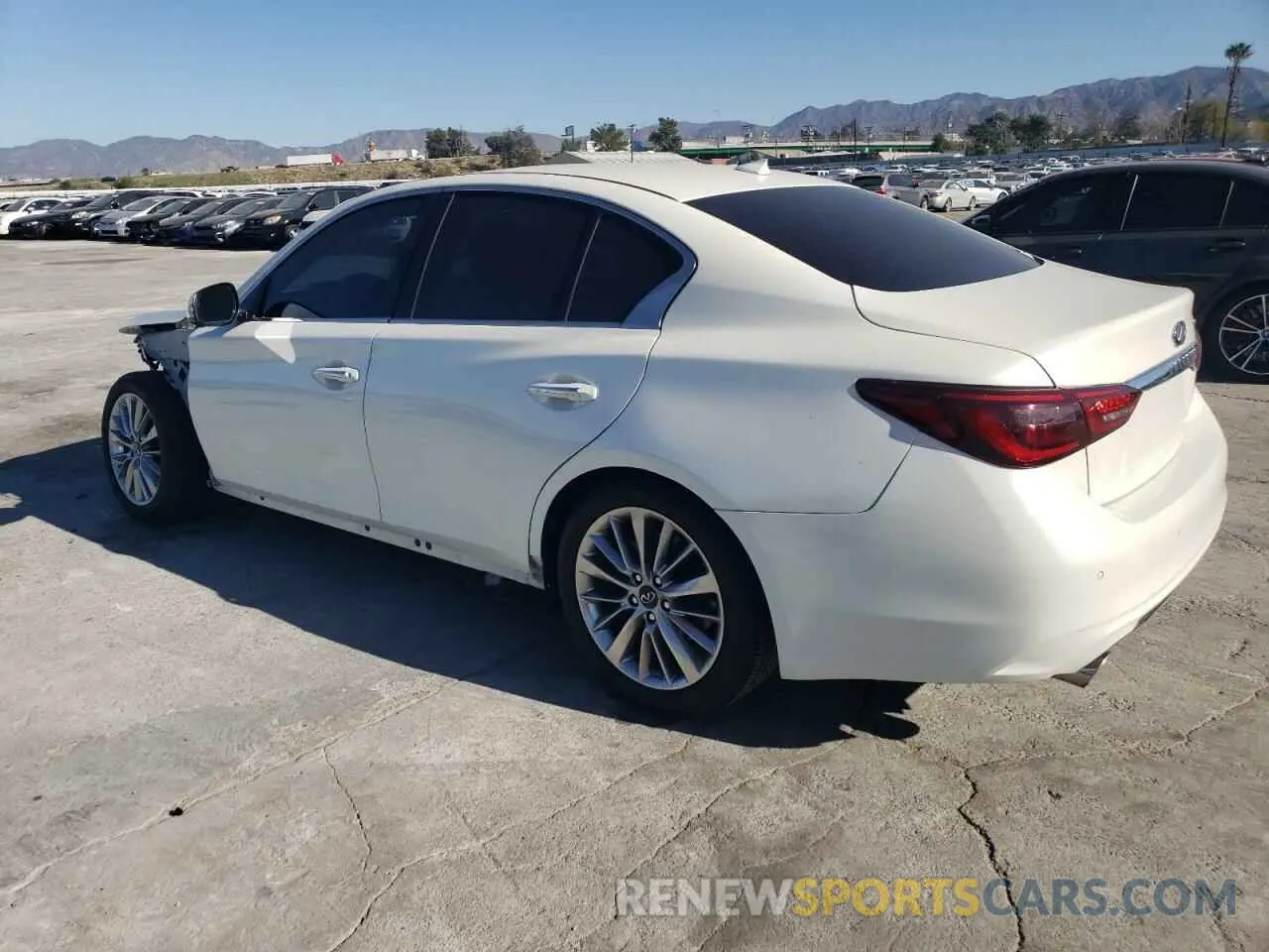 2 Photograph of a damaged car JN1EV7AP2KM518685 INFINITI Q50 2019