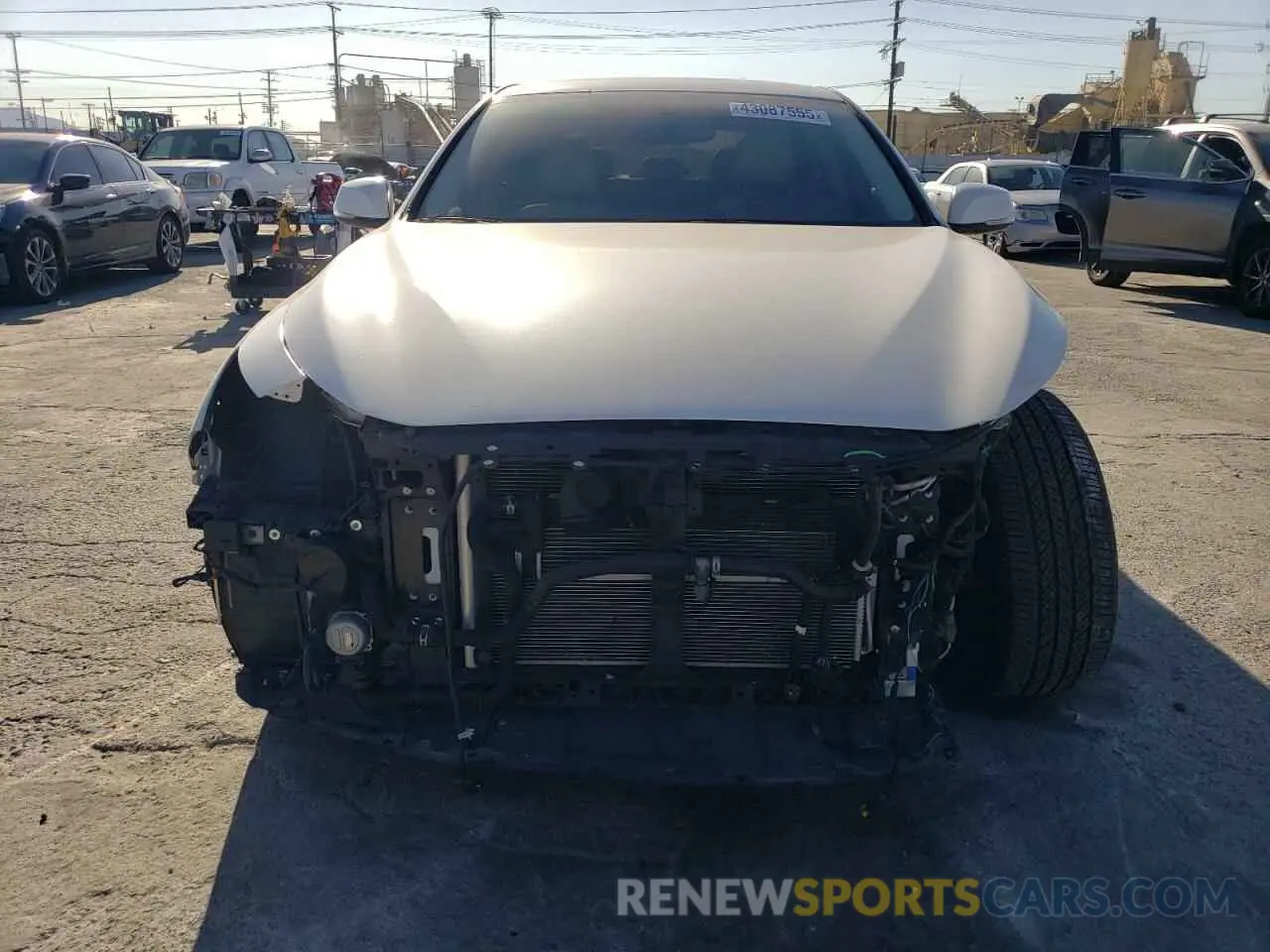 5 Photograph of a damaged car JN1EV7AP2KM518685 INFINITI Q50 2019