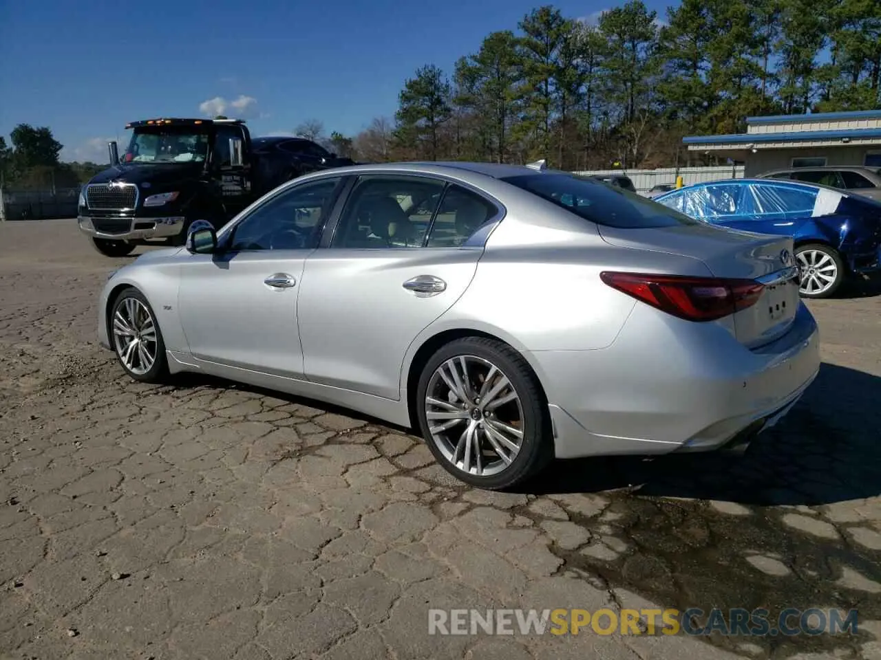 2 Photograph of a damaged car JN1EV7AP3KM513236 INFINITI Q50 2019