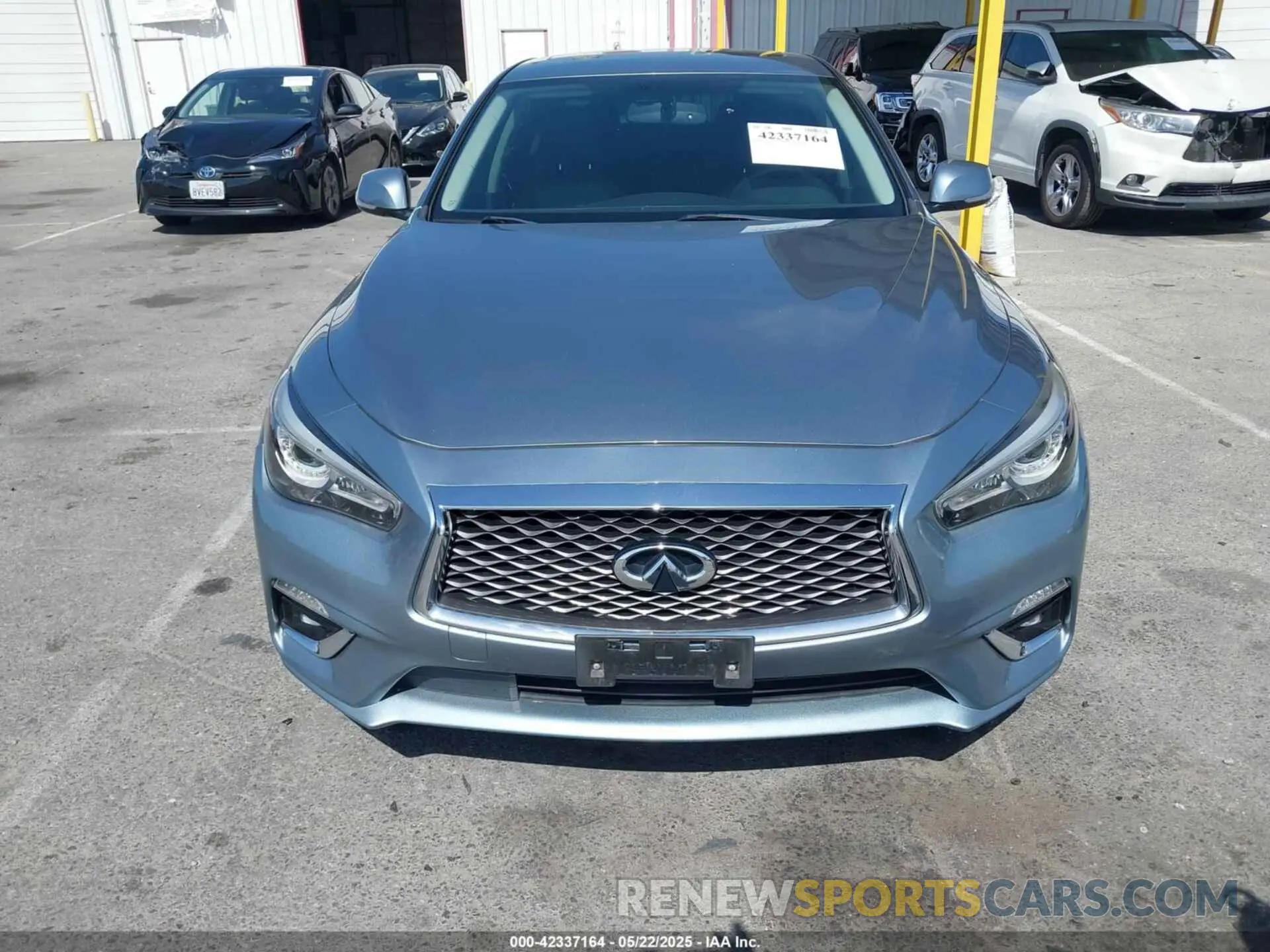 13 Photograph of a damaged car JN1EV7AP3KM514967 INFINITI Q50 2019