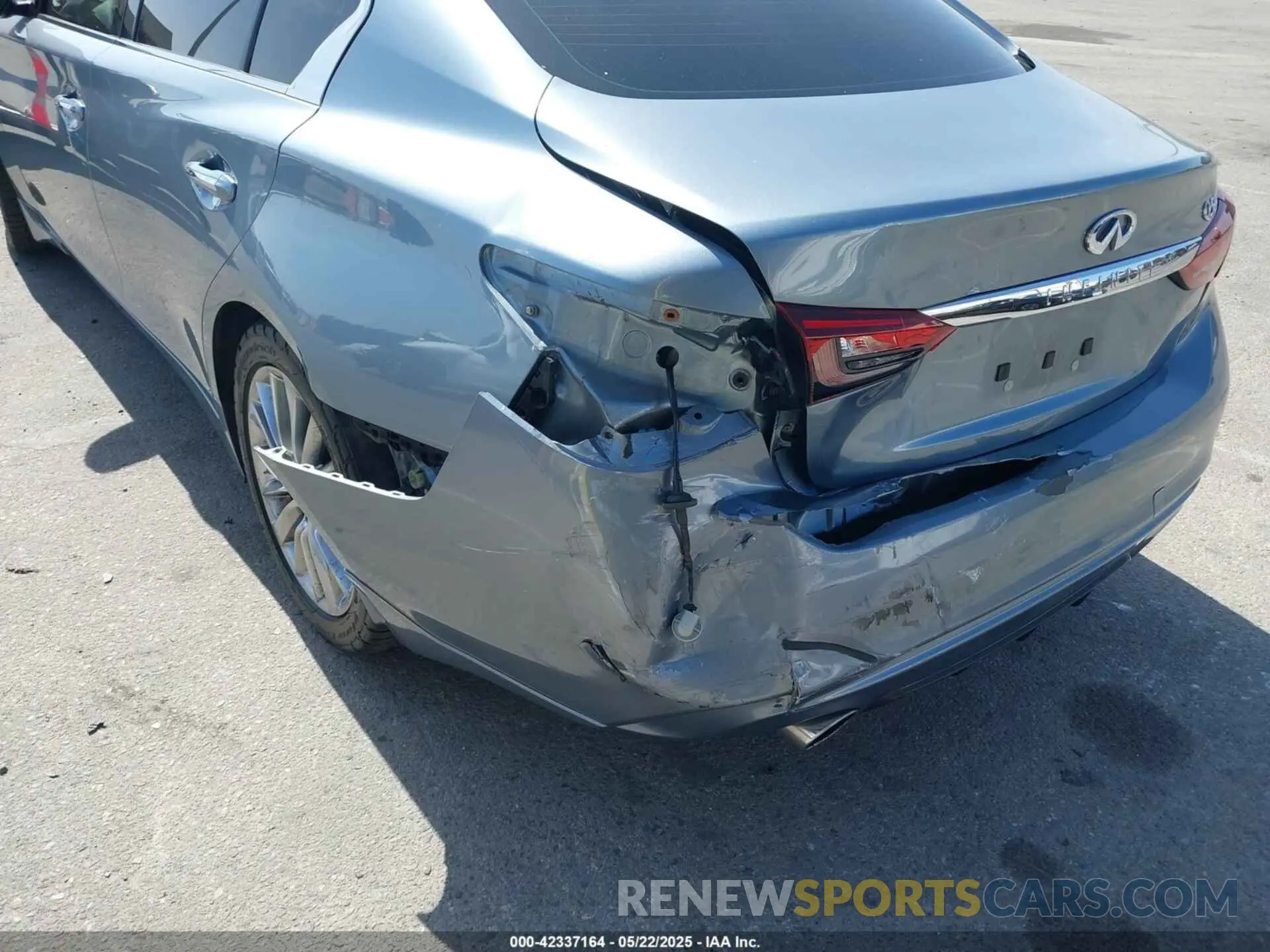 6 Photograph of a damaged car JN1EV7AP3KM514967 INFINITI Q50 2019
