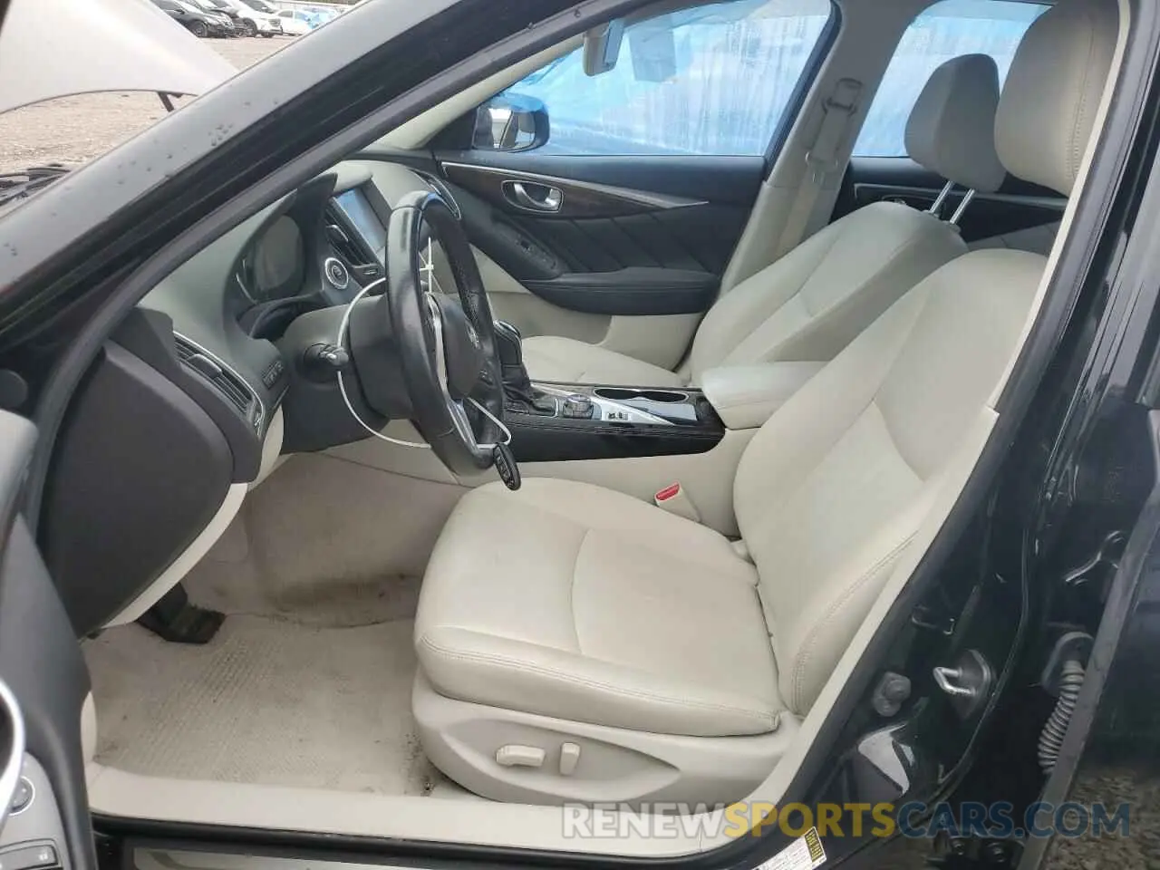7 Photograph of a damaged car JN1EV7AP3KM516525 INFINITI Q50 2019