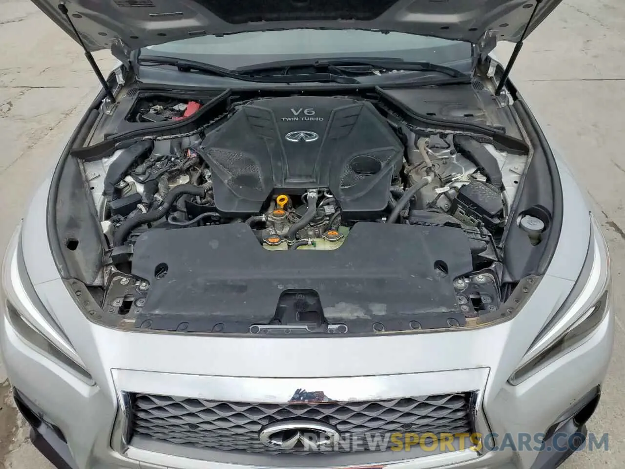 11 Photograph of a damaged car JN1EV7AP4KM511060 INFINITI Q50 2019