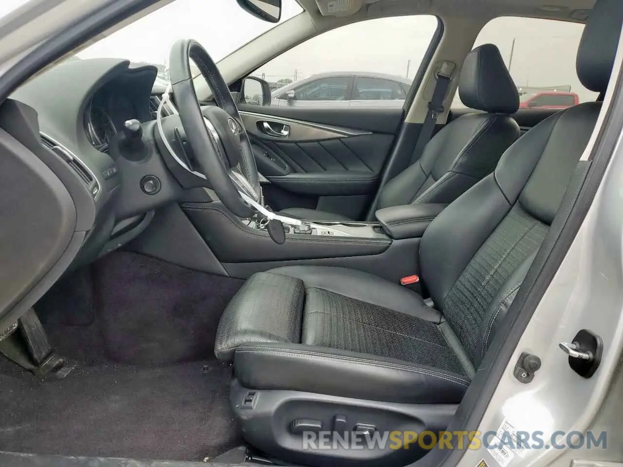 7 Photograph of a damaged car JN1EV7AP4KM511060 INFINITI Q50 2019