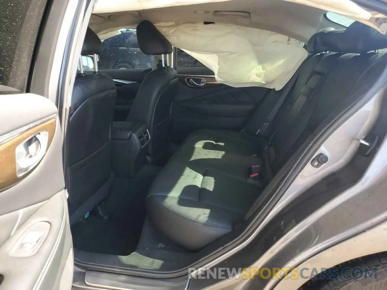 10 Photograph of a damaged car JN1EV7AP4KM514928 INFINITI Q50 2019