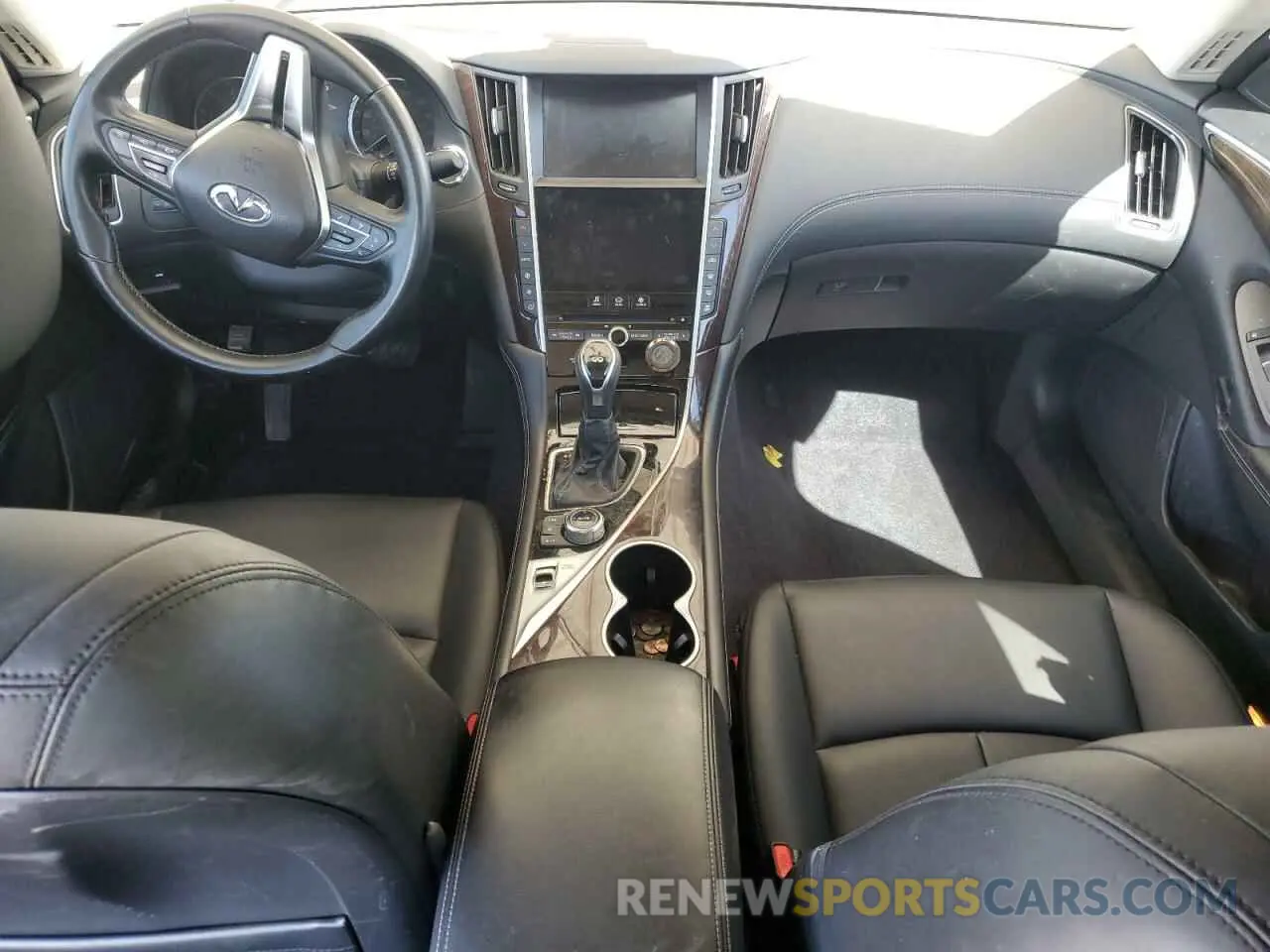 8 Photograph of a damaged car JN1EV7AP4KM514928 INFINITI Q50 2019