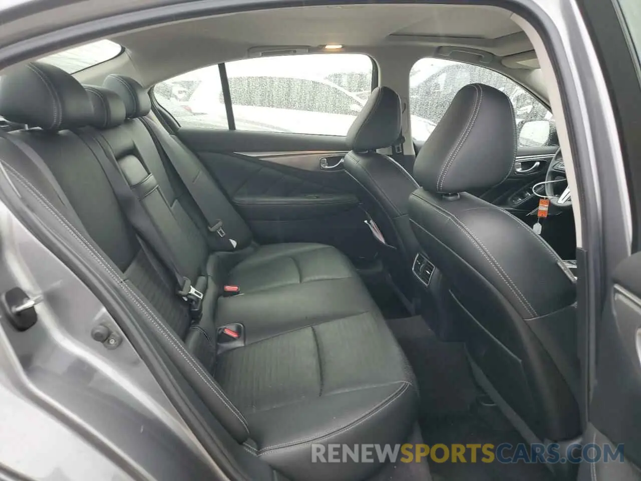 10 Photograph of a damaged car JN1EV7AP4KM515092 INFINITI Q50 2019